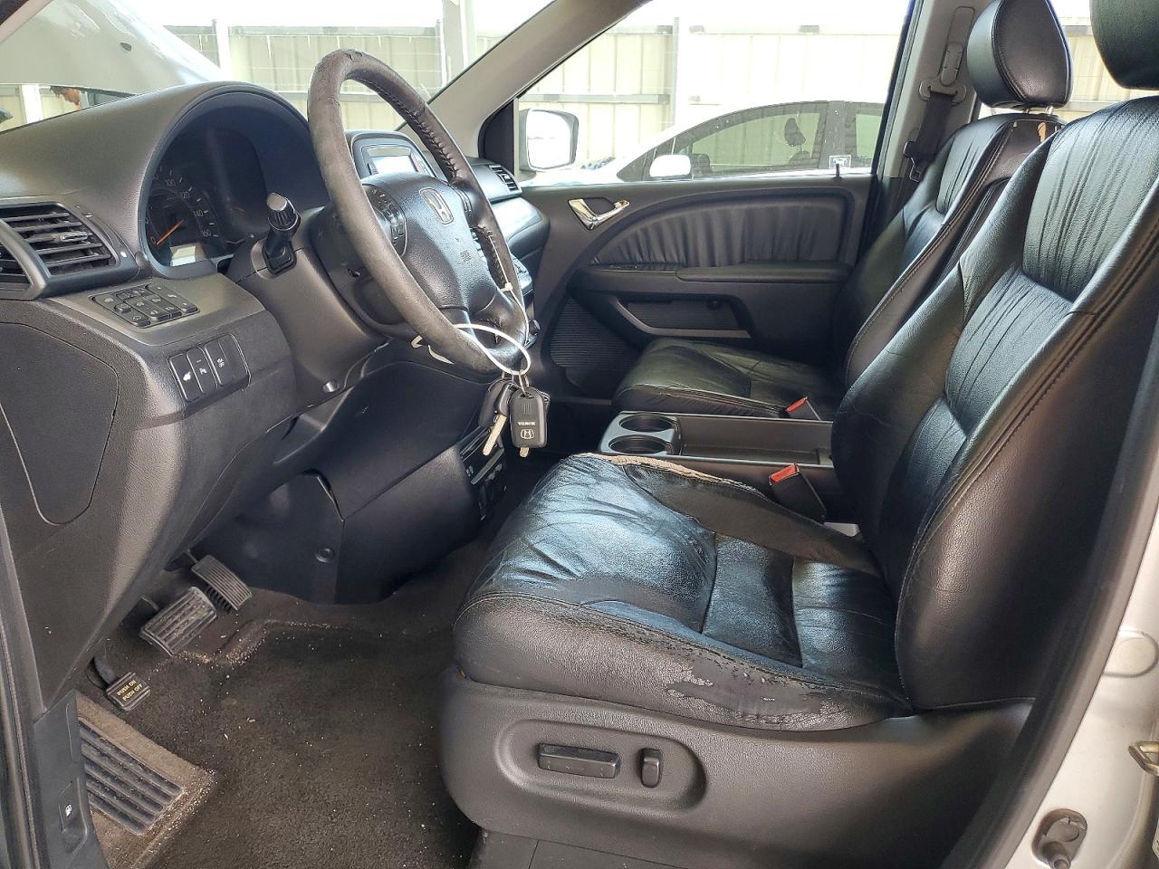 2007 Honda Odyssey Touring Silver vin: 5FNRL38867B089255