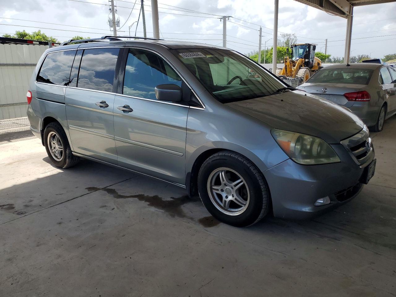 2007 Honda Odyssey Touring Silver vin: 5FNRL38867B089255