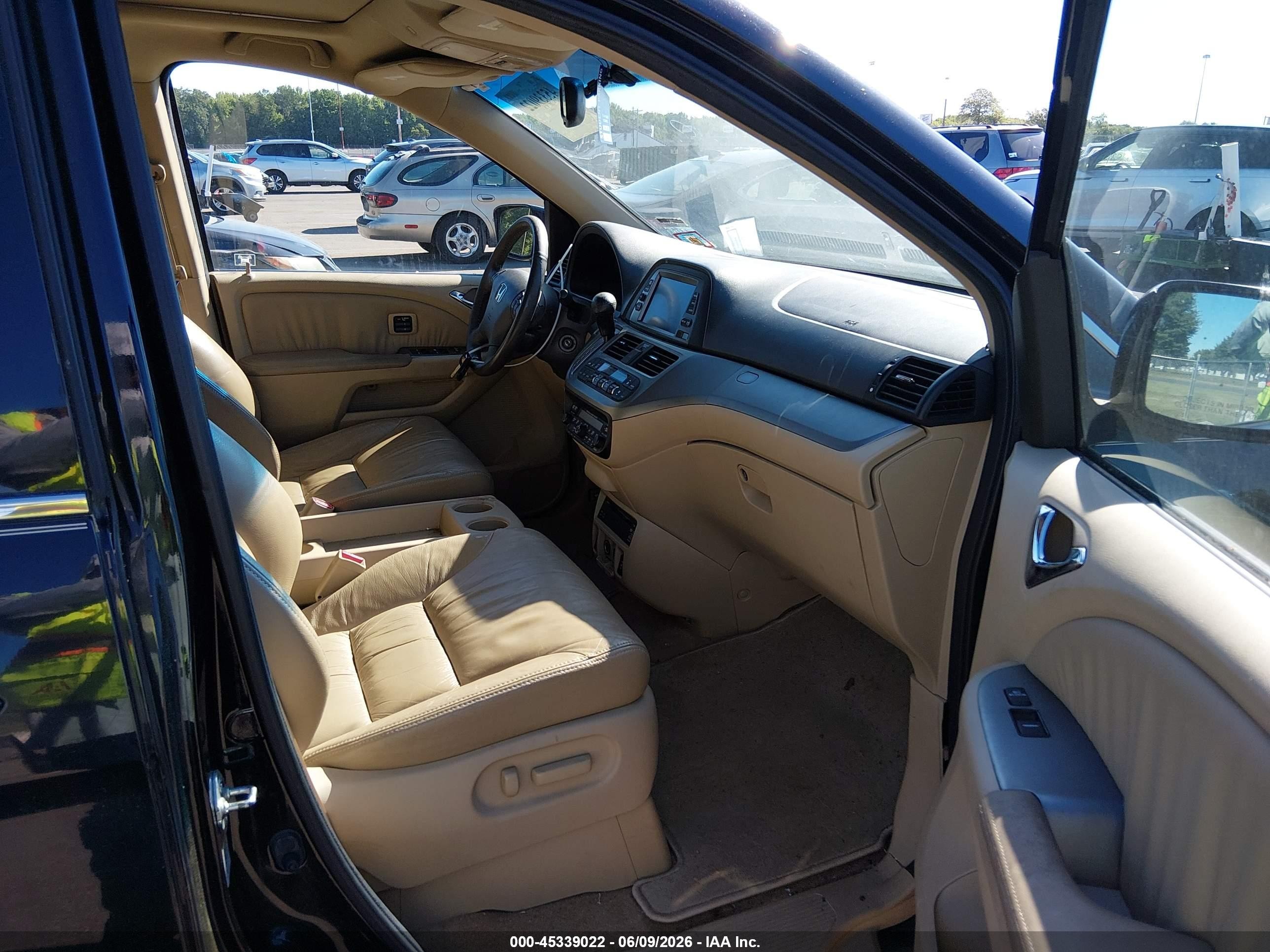 2008 Honda Odyssey Touring Black vin: 5FNRL38868B041241