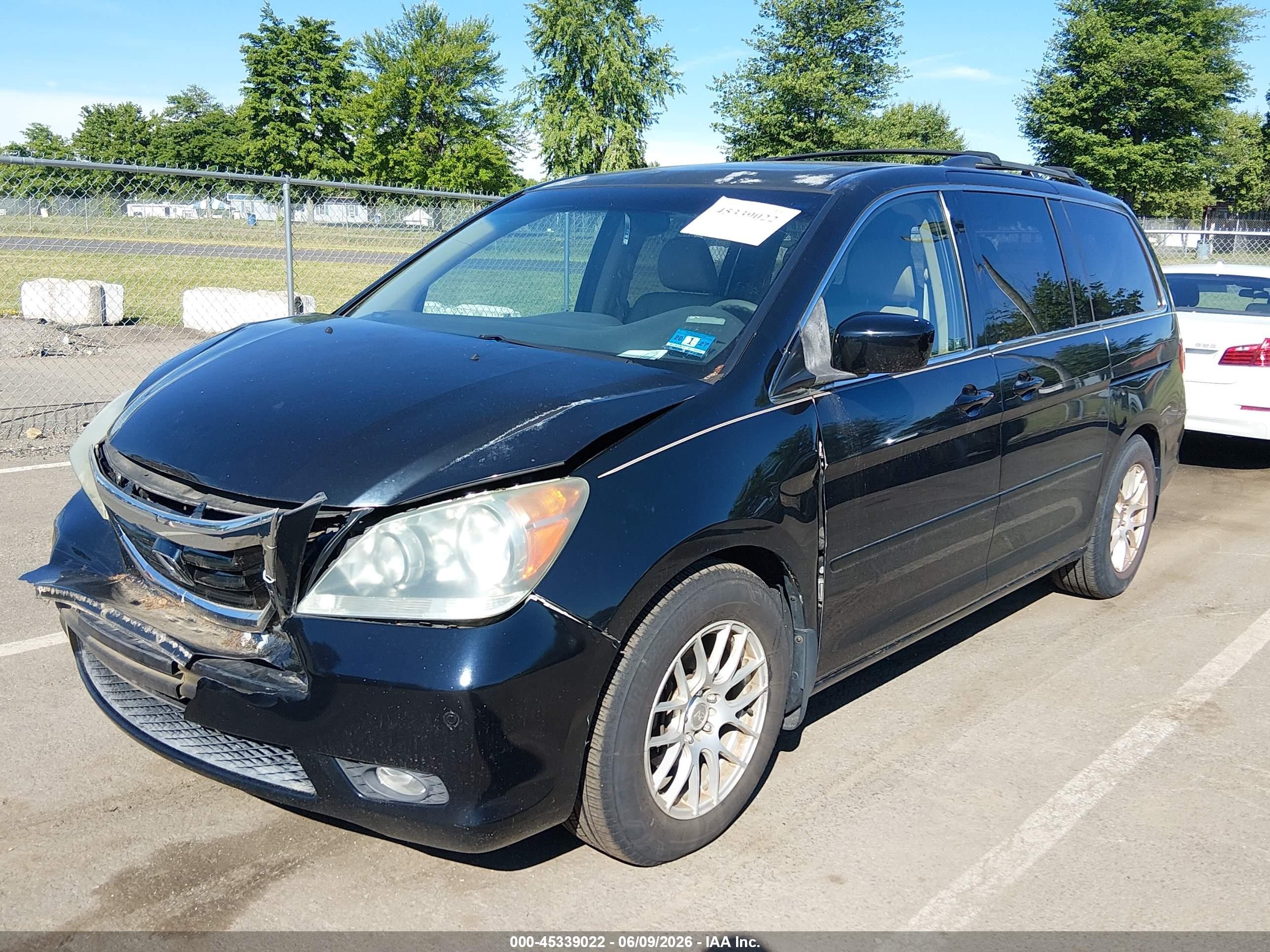 2008 Honda Odyssey Touring Black vin: 5FNRL38868B041241