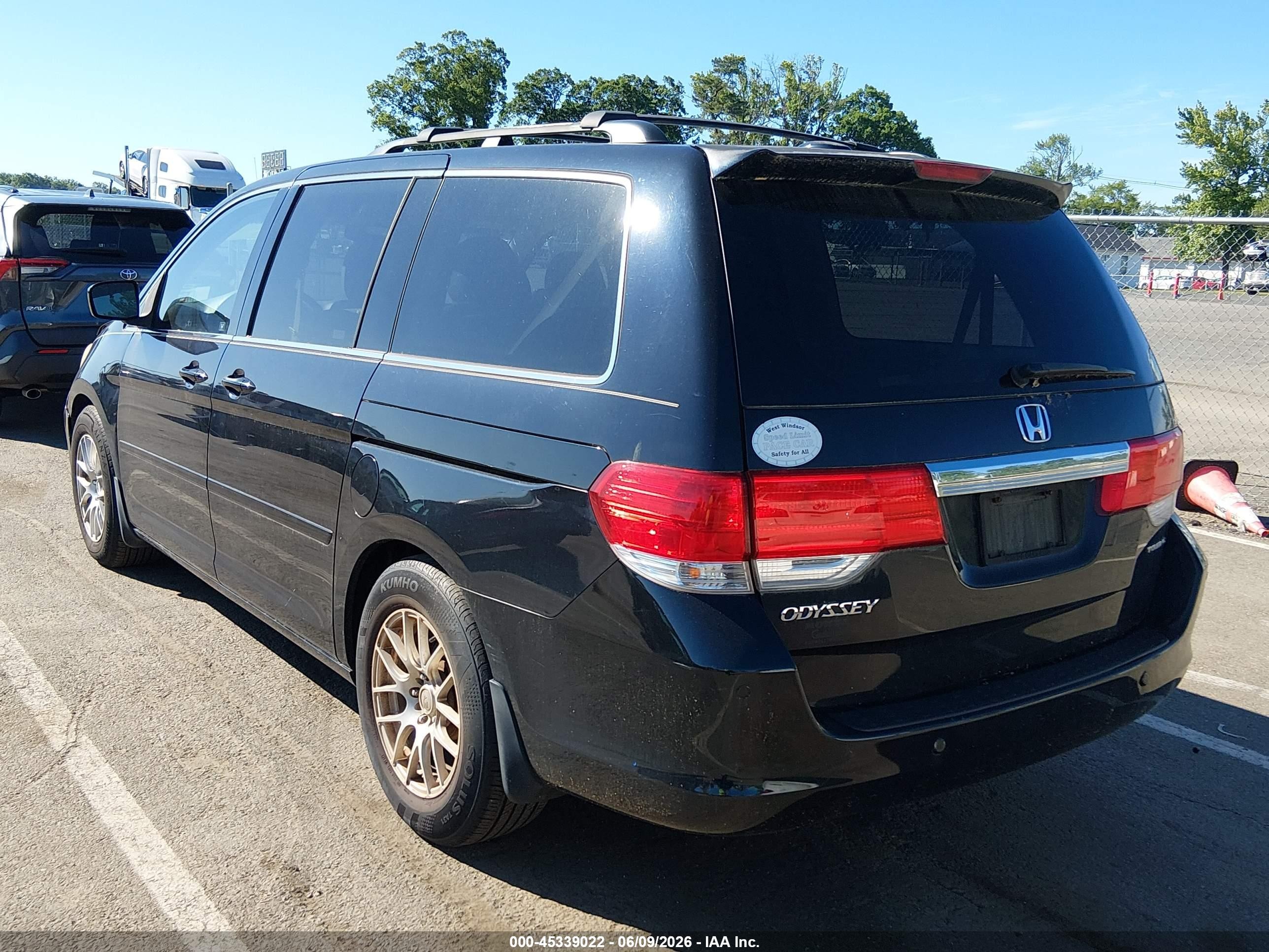 2008 Honda Odyssey Touring Black vin: 5FNRL38868B041241