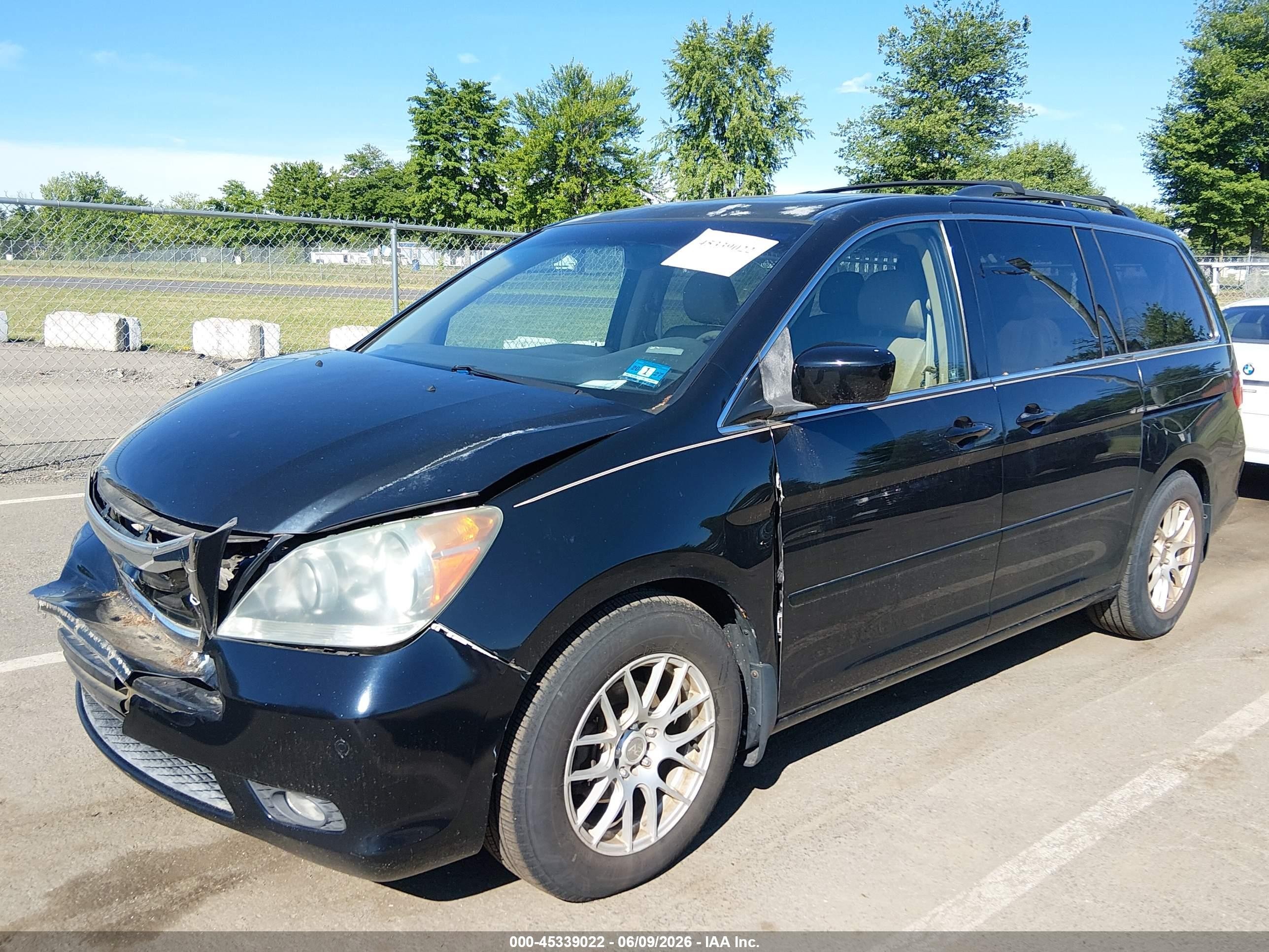 2008 Honda Odyssey Touring Black vin: 5FNRL38868B041241