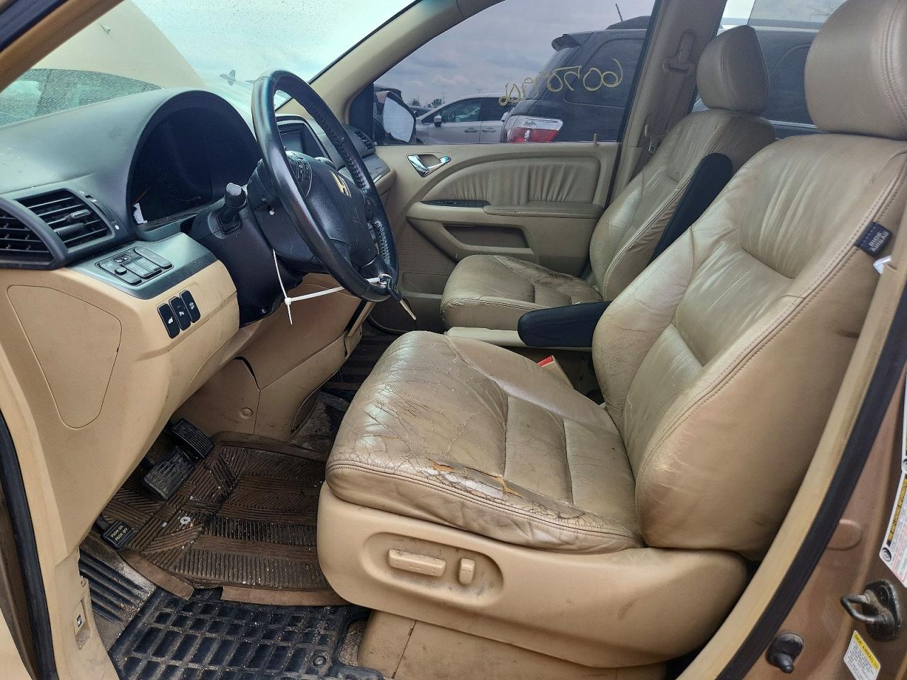 2005 Honda Odyssey Touring Tan vin: 5FNRL38875B012858