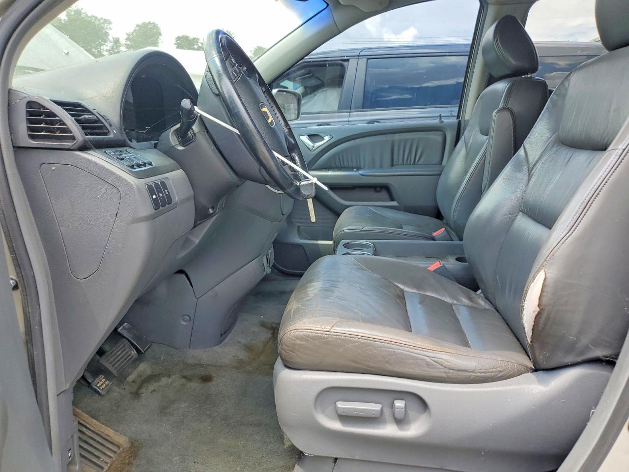 2005 Honda Odyssey Touring Tan vin: 5FNRL38875B039607