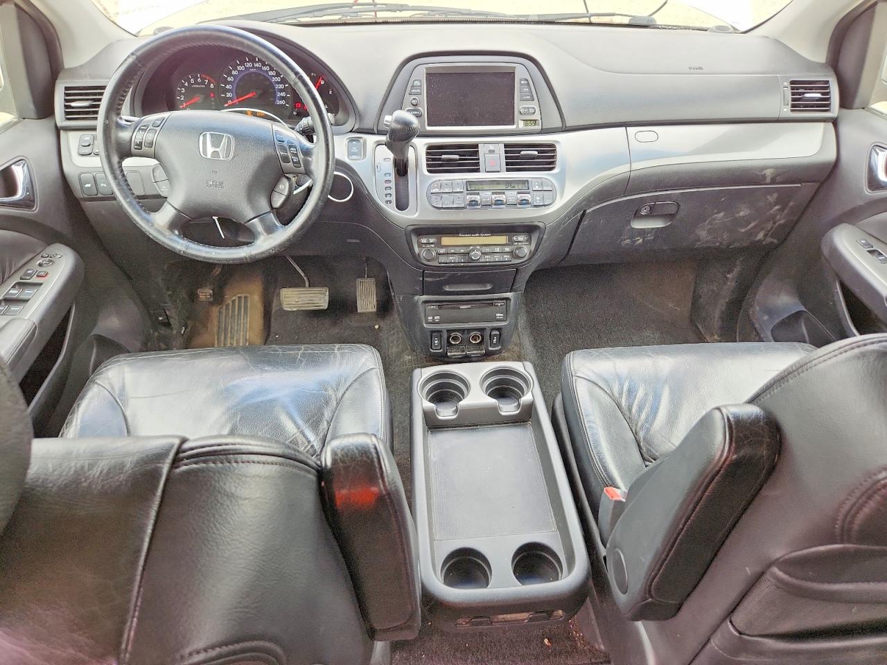 2005 Honda Odyssey Touring Silver vin: 5FNRL38875B500515