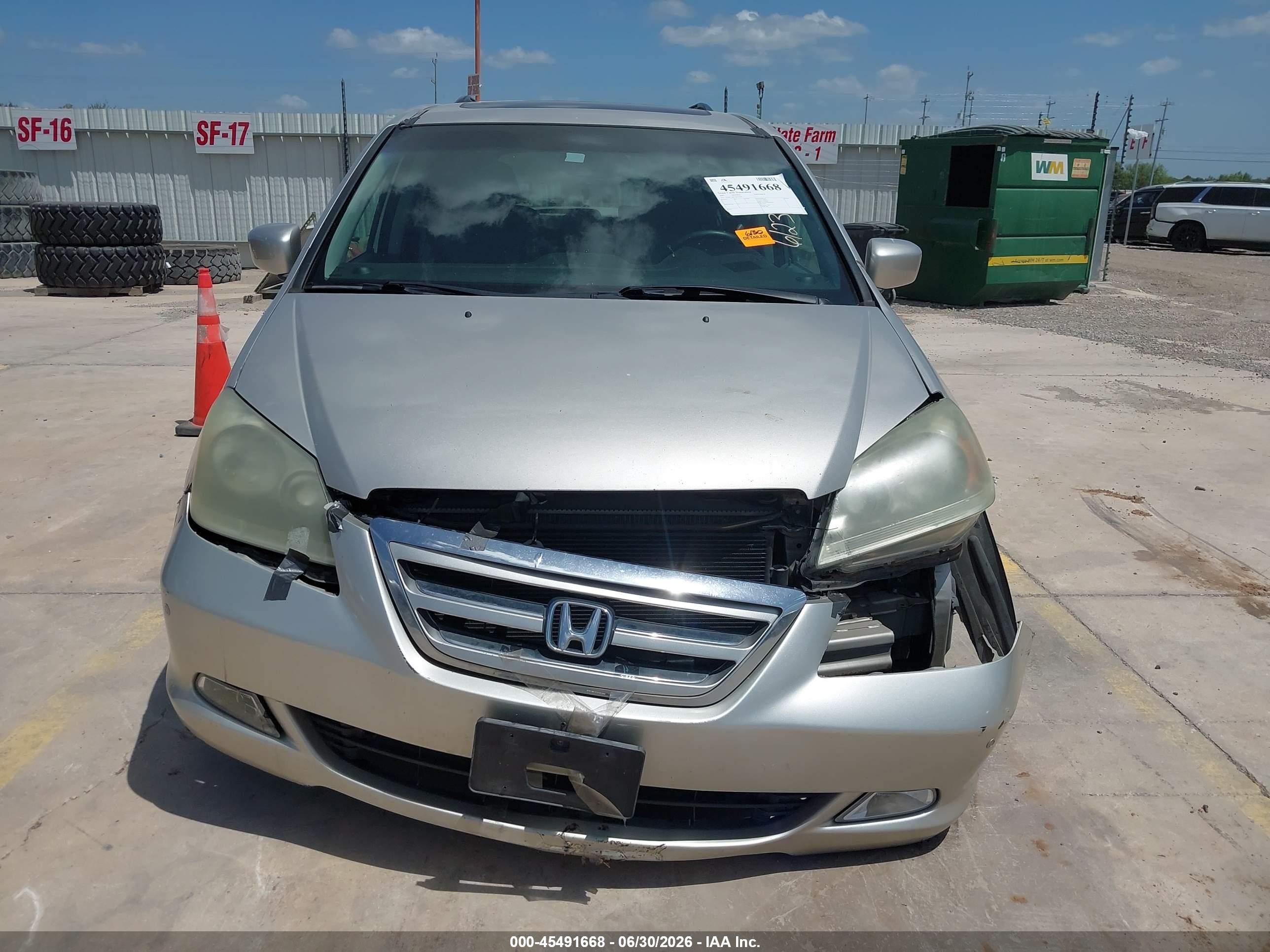 2007 Honda Odyssey Touring Silver vin: 5FNRL38877B033728