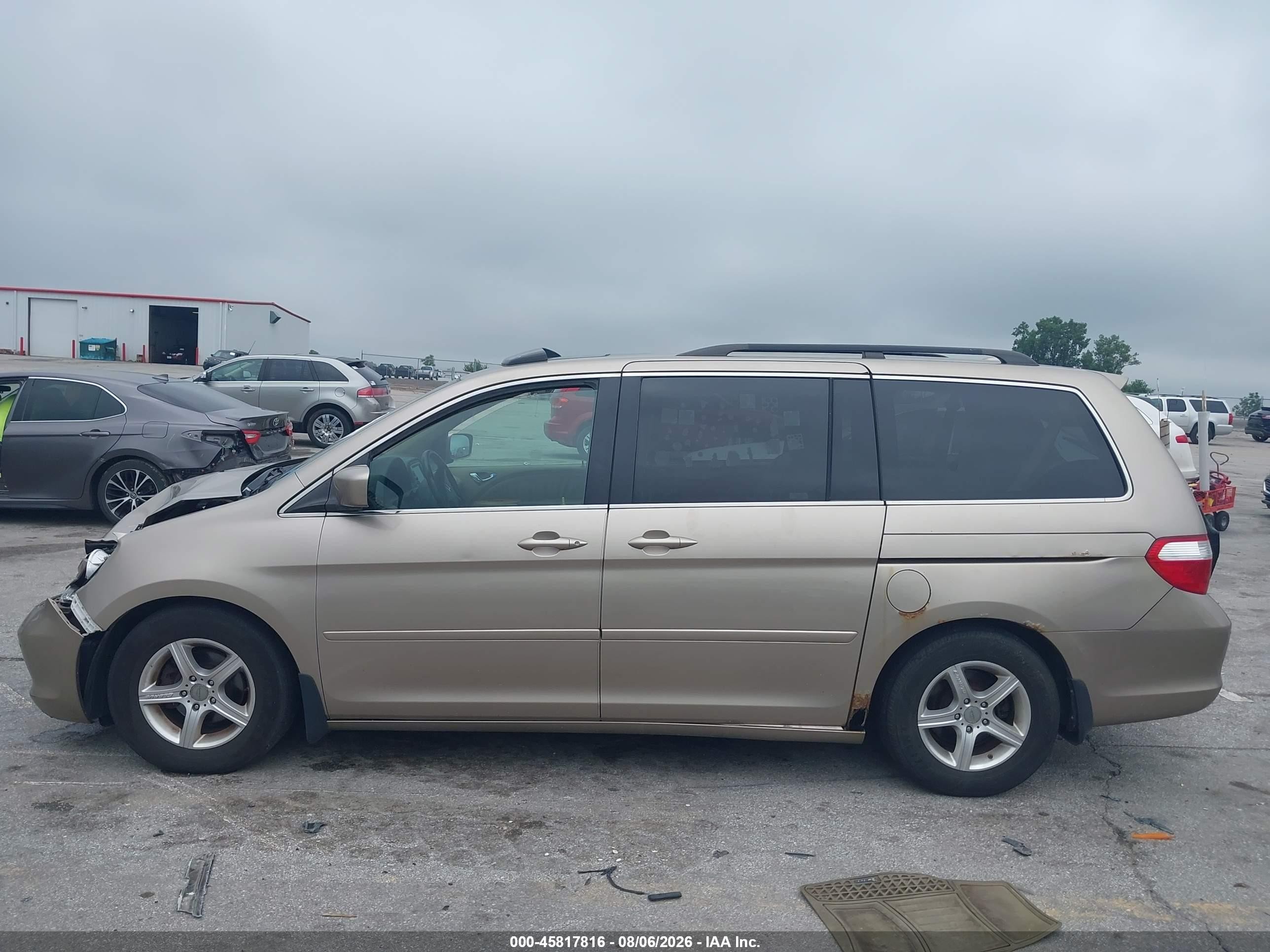 2007 Honda Odyssey Touring Beige vin: 5FNRL38877B104247