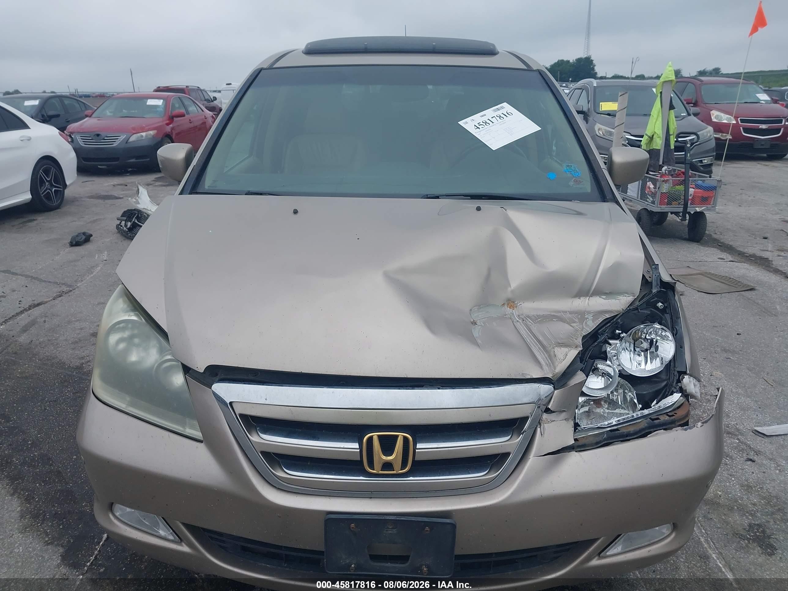 2007 Honda Odyssey Touring Beige vin: 5FNRL38877B104247