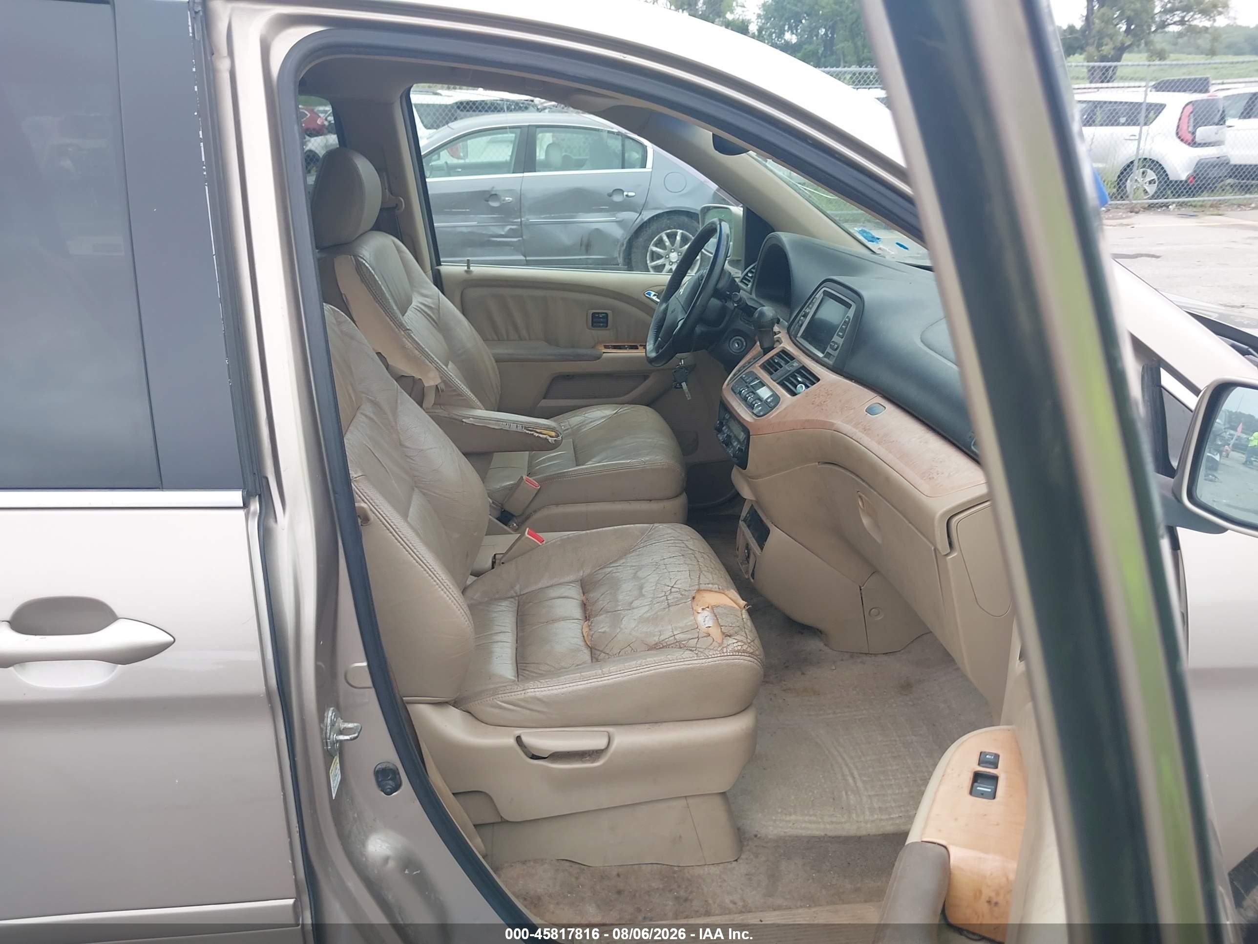 2007 Honda Odyssey Touring Beige vin: 5FNRL38877B104247