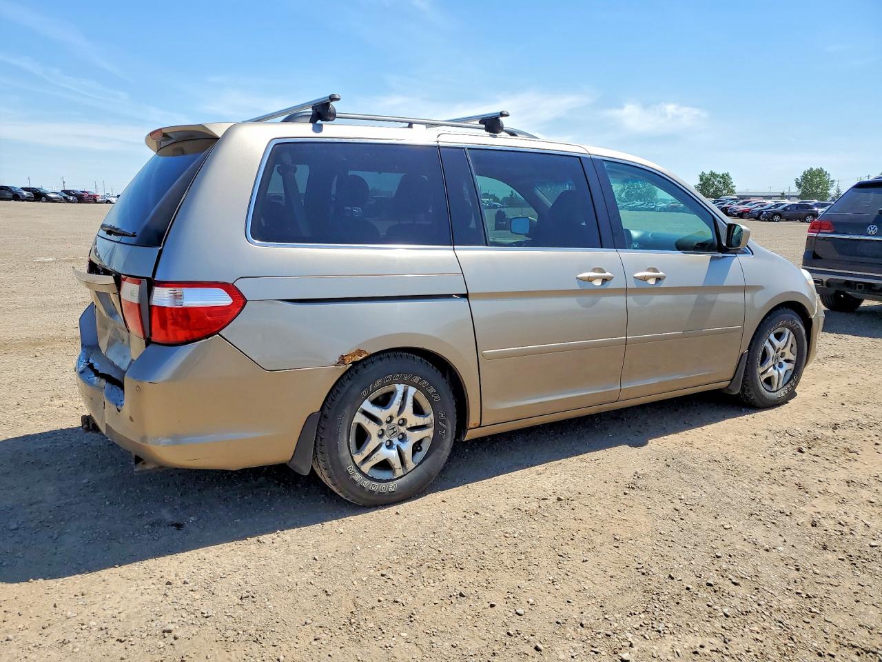2007 Honda Odyssey Touring Silver vin: 5FNRL38877B506818
