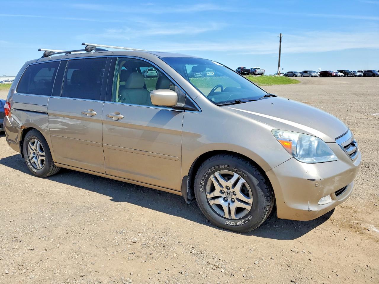 2007 Honda Odyssey Touring Silver vin: 5FNRL38877B506818