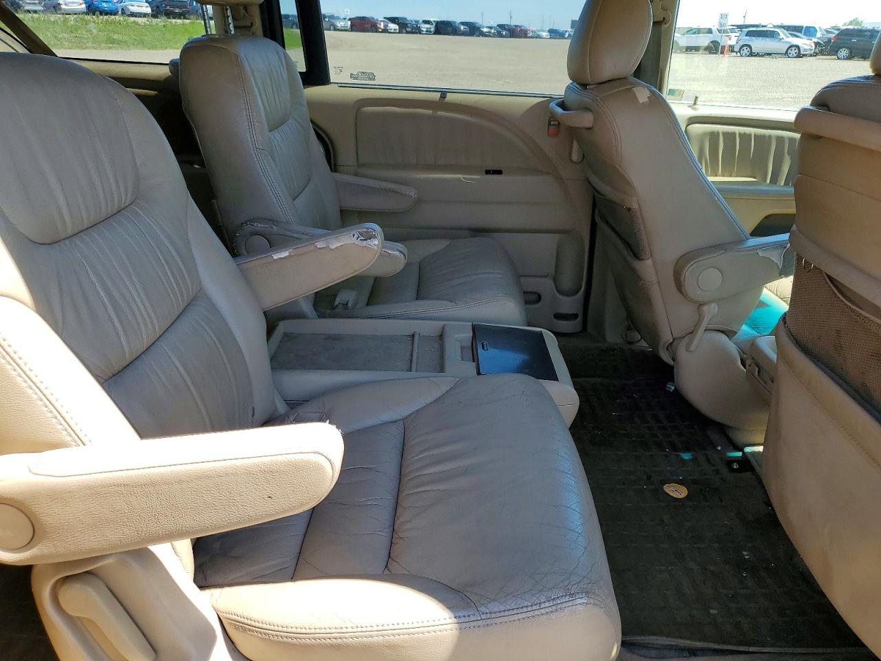 2007 Honda Odyssey Touring Silver vin: 5FNRL38877B506818