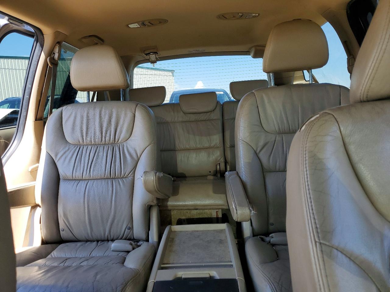 2007 Honda Odyssey Touring Silver vin: 5FNRL38877B506818