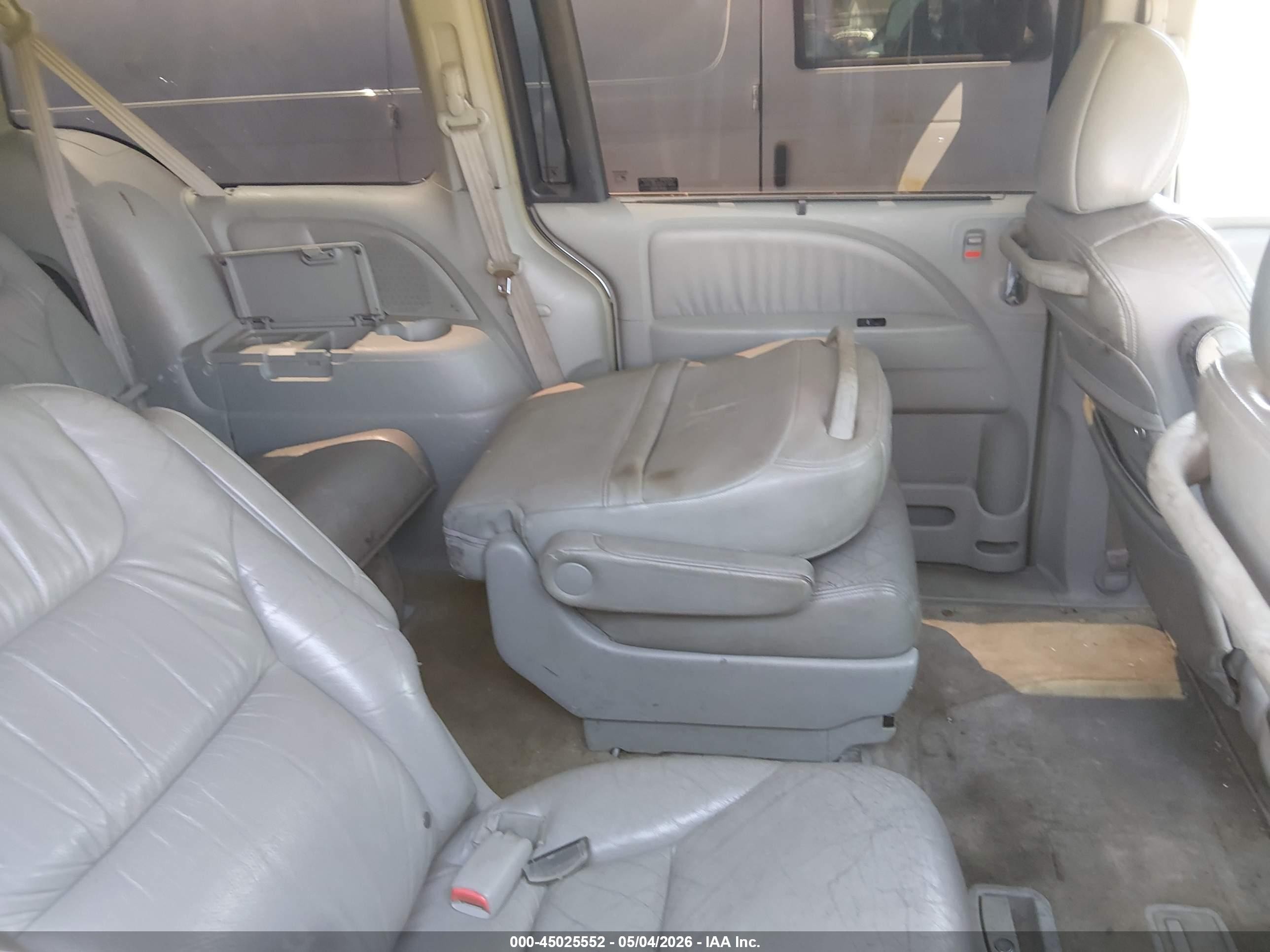 2005 Honda Odyssey Touring Gray vin: 5FNRL38885B077394