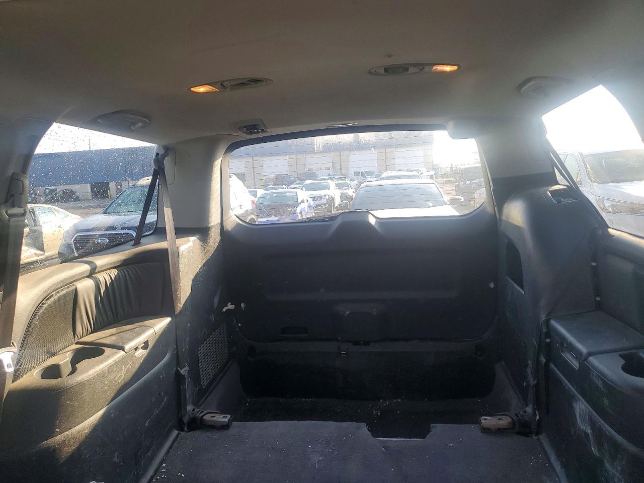 2005 Honda Odyssey Touring Silver vin: 5FNRL38885B097533