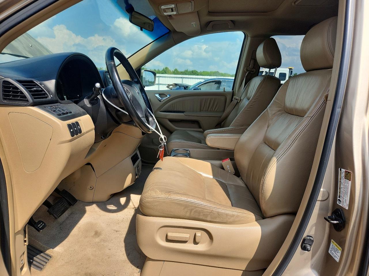 2005 Honda Odyssey Touring Beige vin: 5FNRL38885B130756