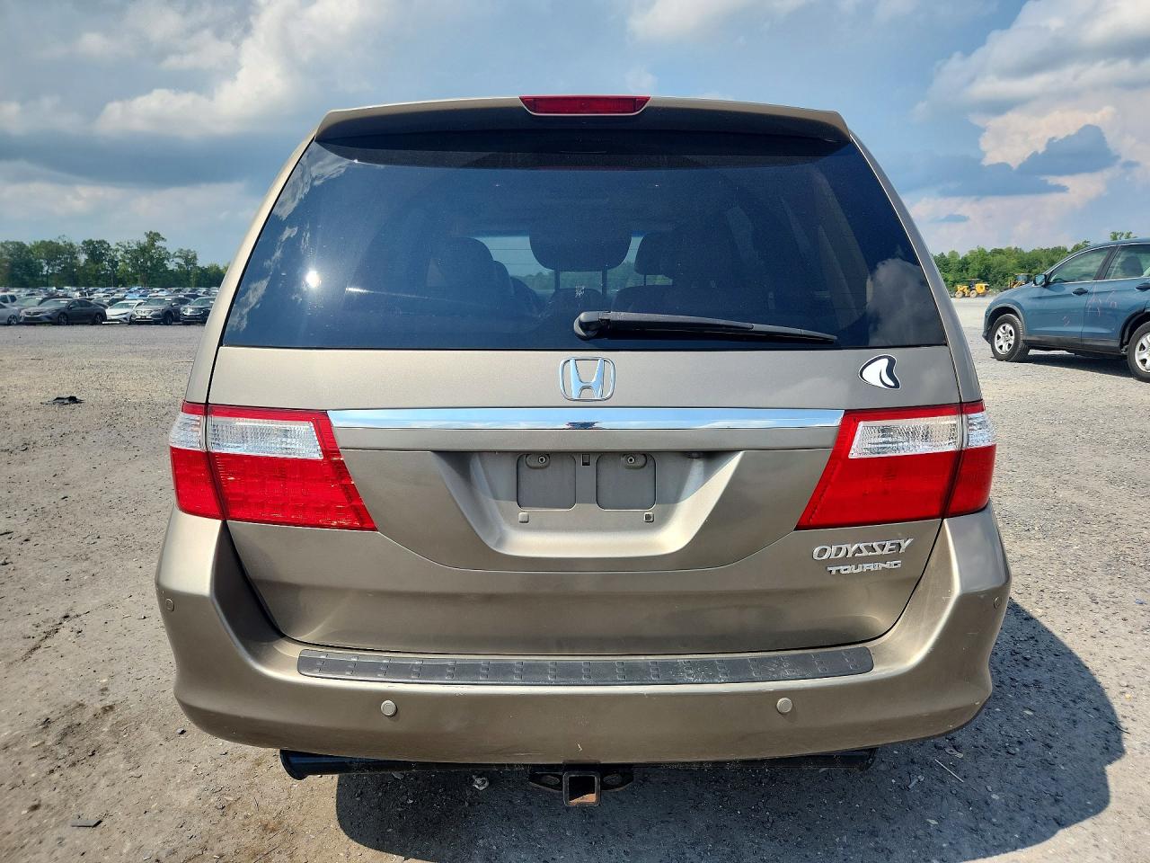 2005 Honda Odyssey Touring Beige vin: 5FNRL38885B130756