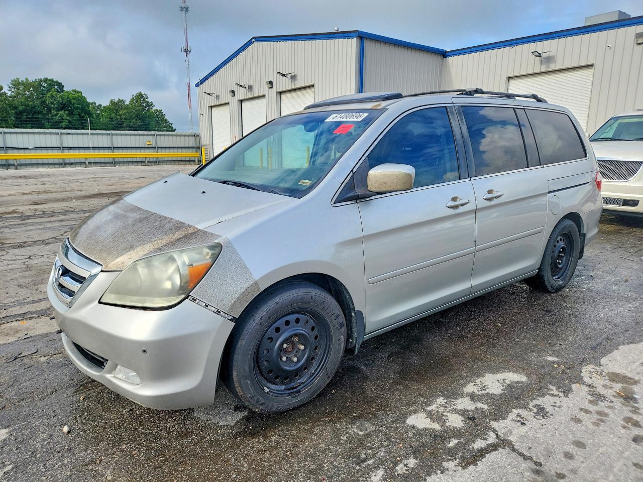 2007 Honda Odyssey Touring Silver vin: 5FNRL38887B079696