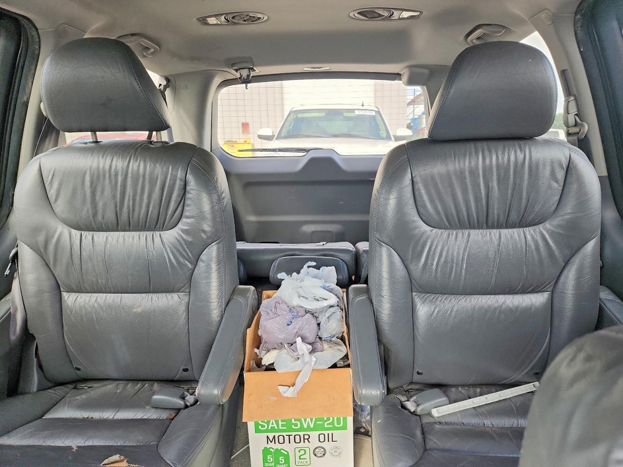 2007 Honda Odyssey Touring Silver vin: 5FNRL38887B079696