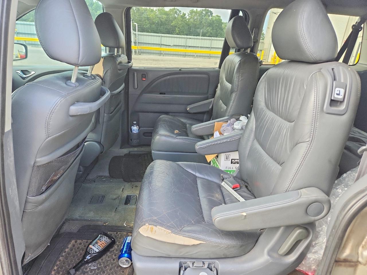 2007 Honda Odyssey Touring Silver vin: 5FNRL38887B079696