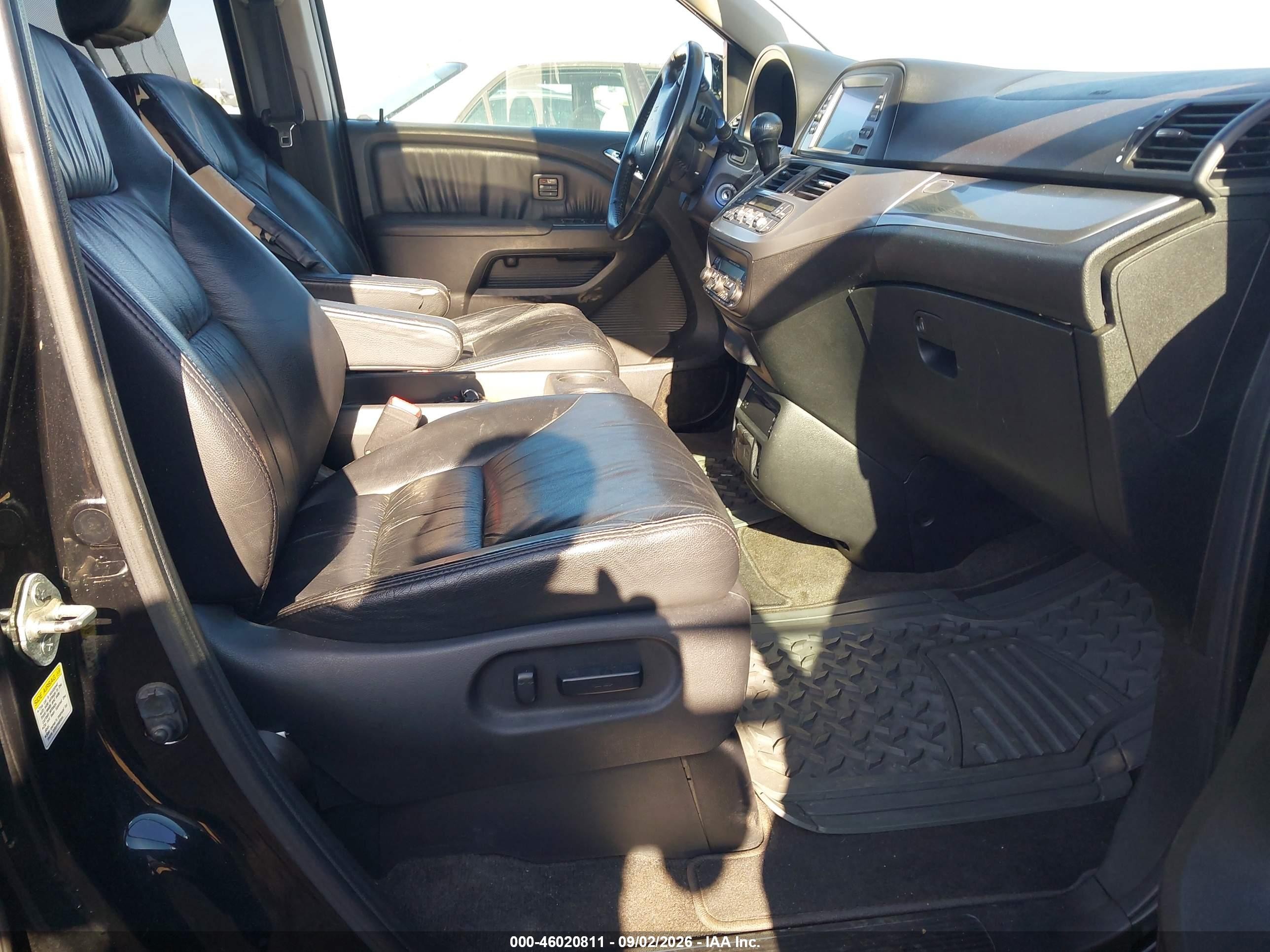 2008 Honda Odyssey Touring Black vin: 5FNRL38888B071390