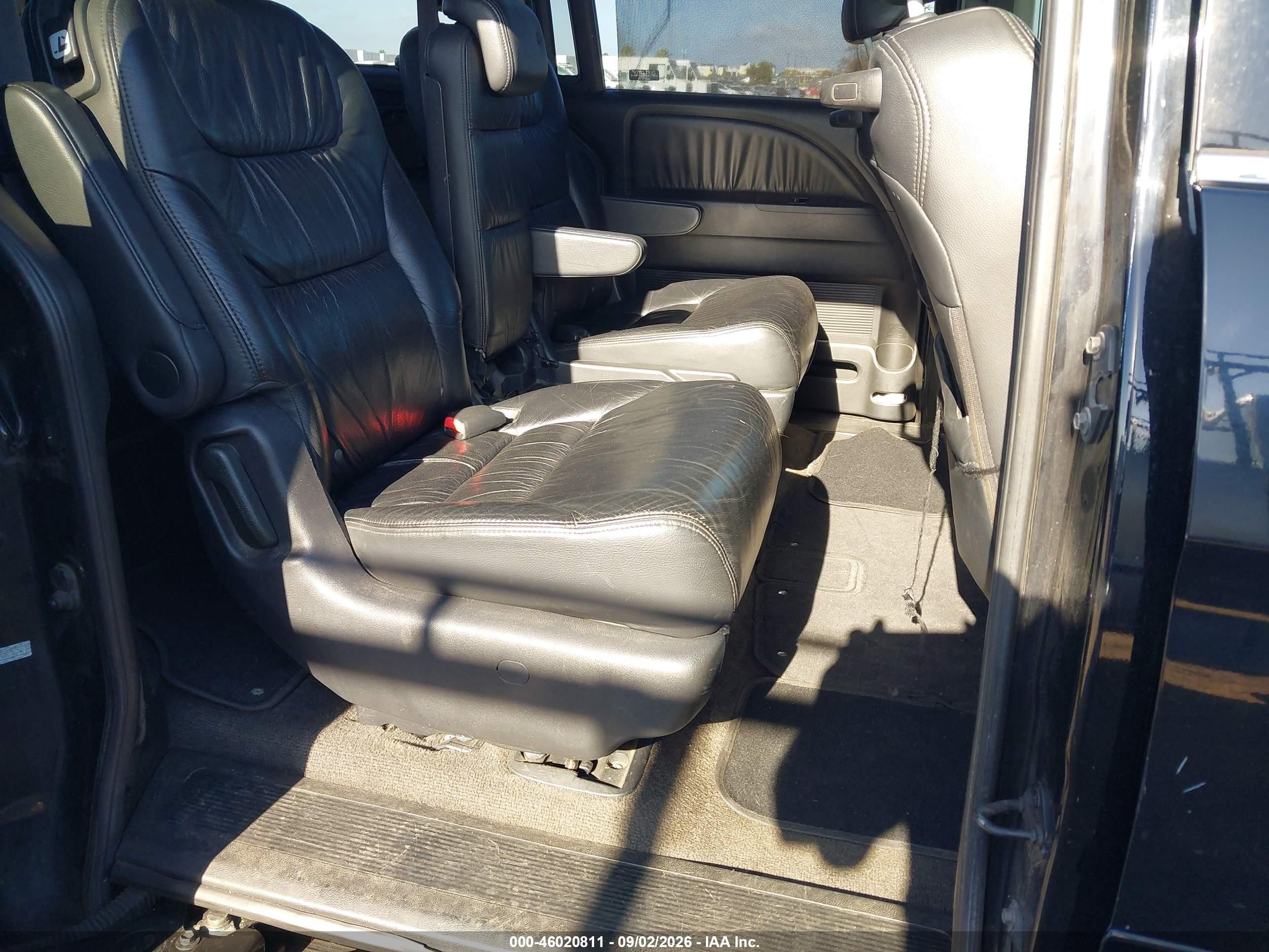 2008 Honda Odyssey Touring Black vin: 5FNRL38888B071390