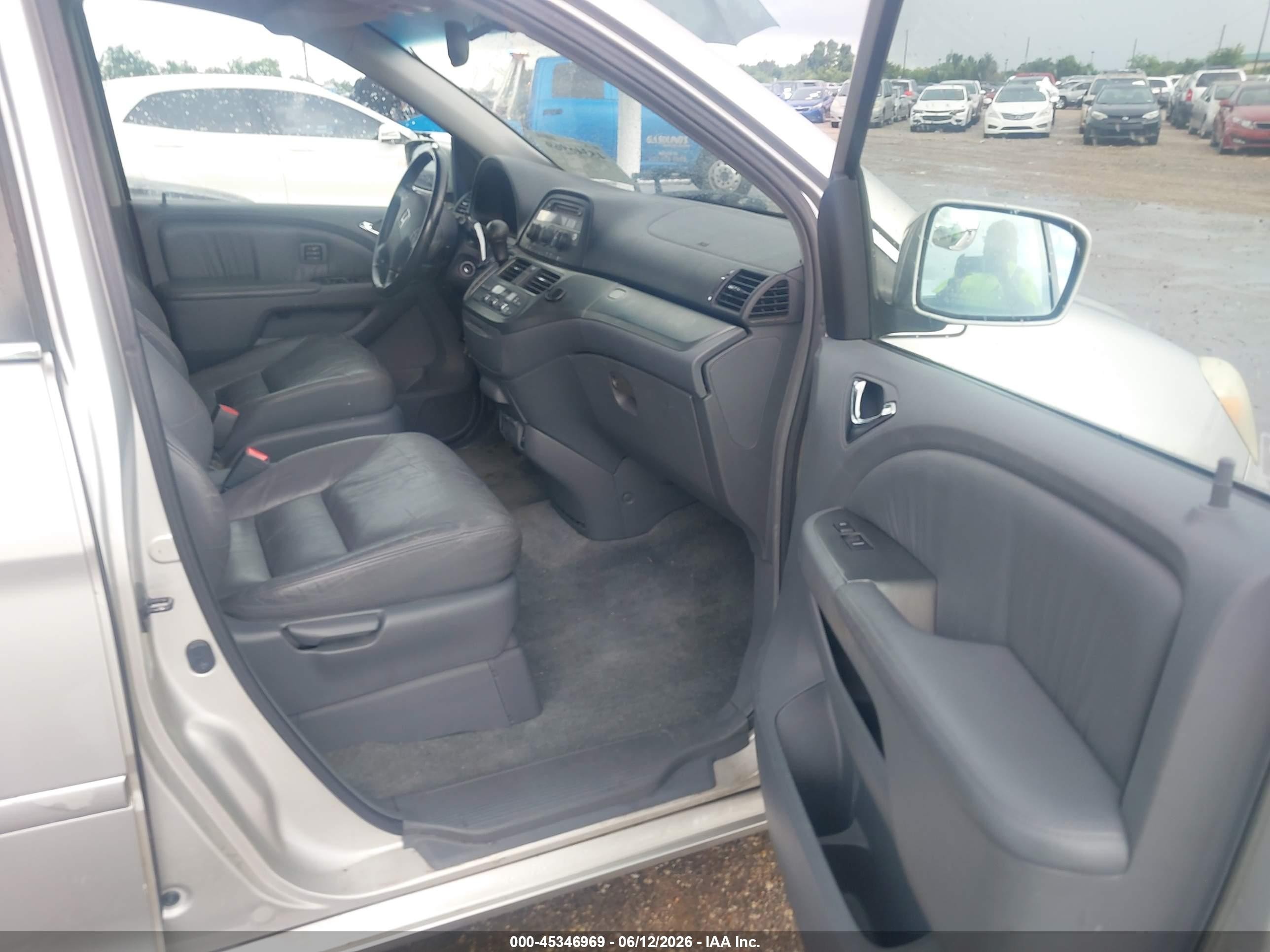 2005 Honda Odyssey Touring Серебряный vin: 5FNRL38895B004731