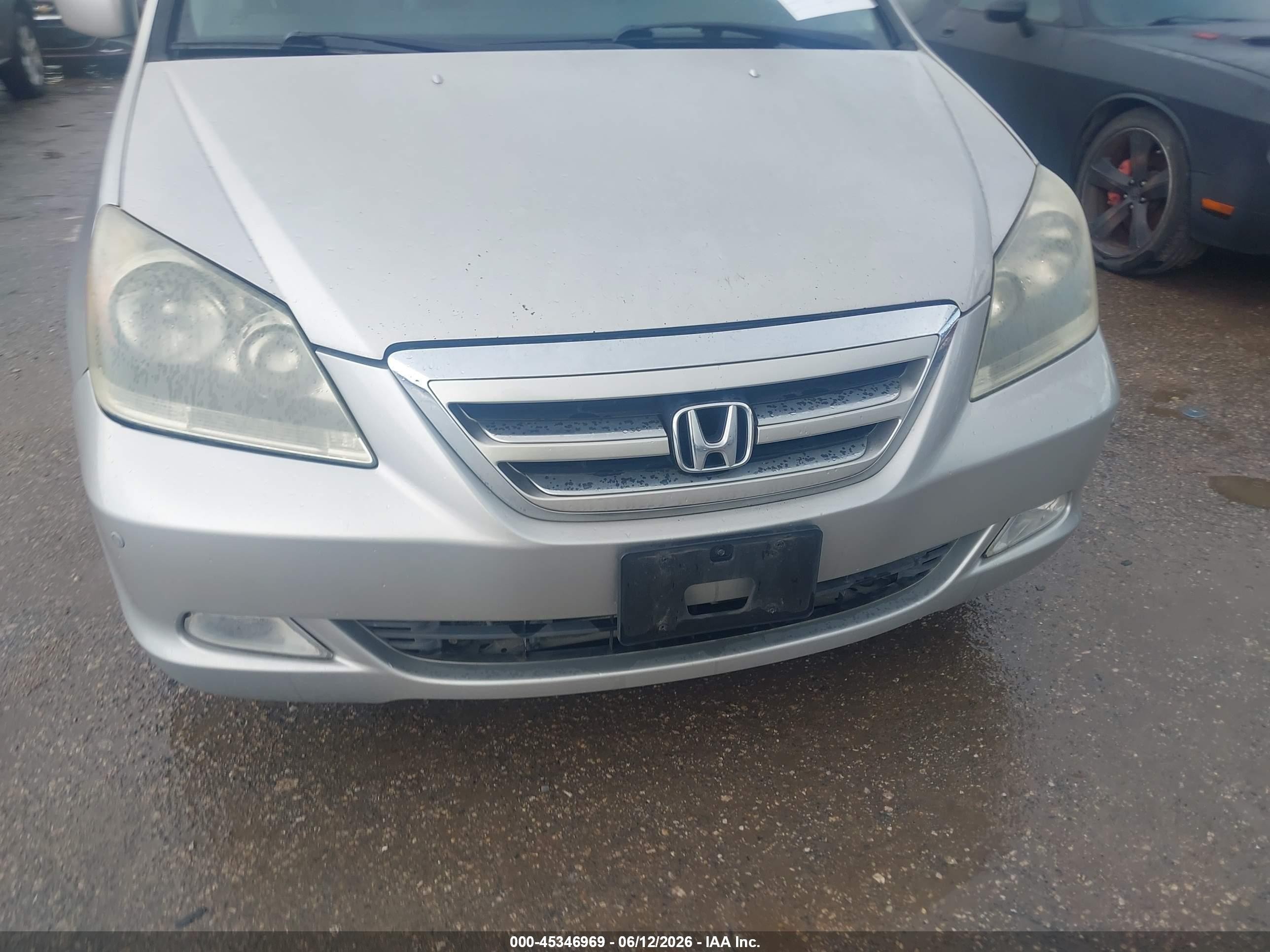 2005 Honda Odyssey Touring Серебряный vin: 5FNRL38895B004731