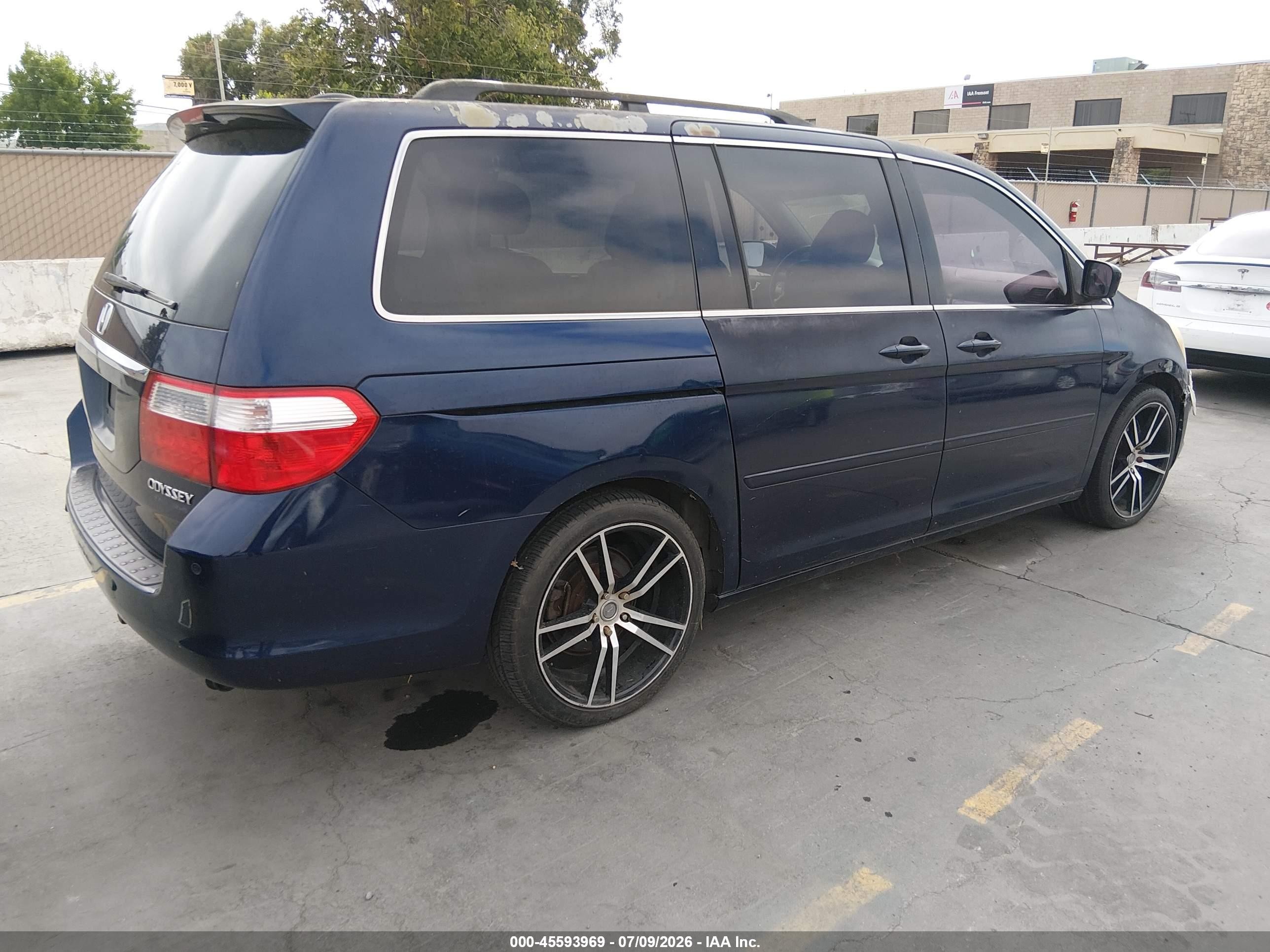 2005 Honda Odyssey Touring Синий vin: 5FNRL38895B098738