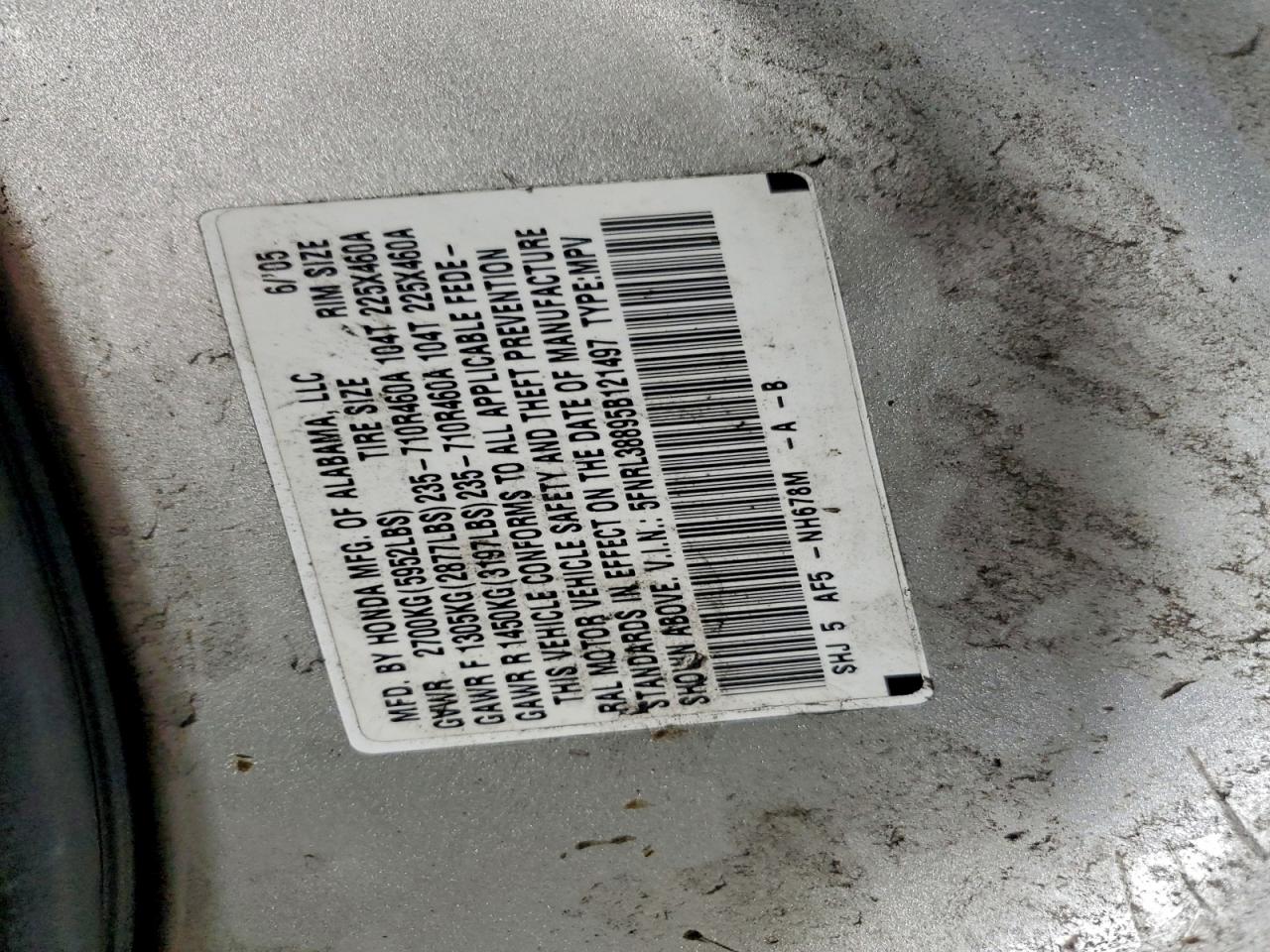 2005 Honda Odyssey Touring Silver vin: 5FNRL38895B121497