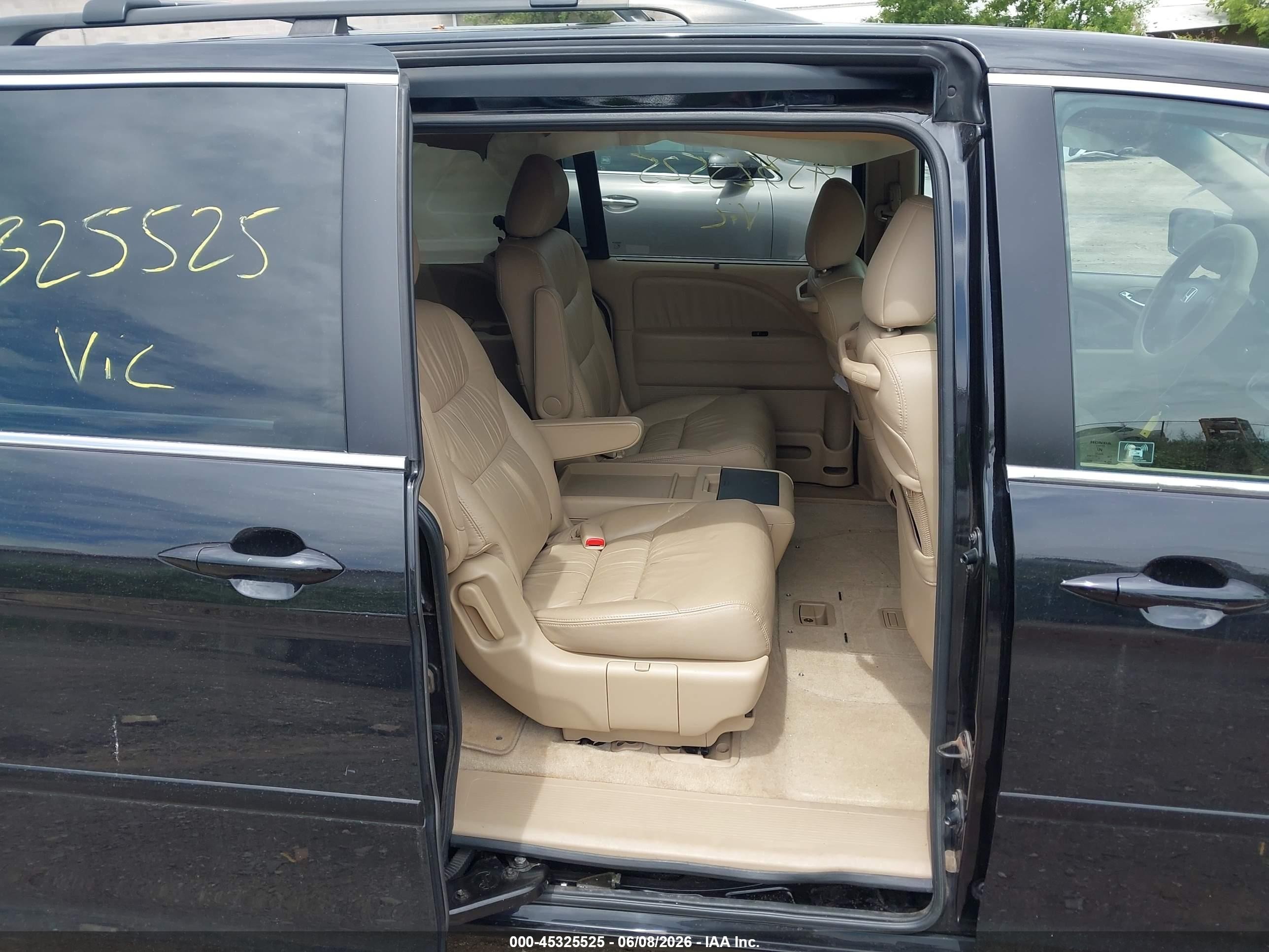 2007 Honda Odyssey Touring Black vin: 5FNRL38897B002092