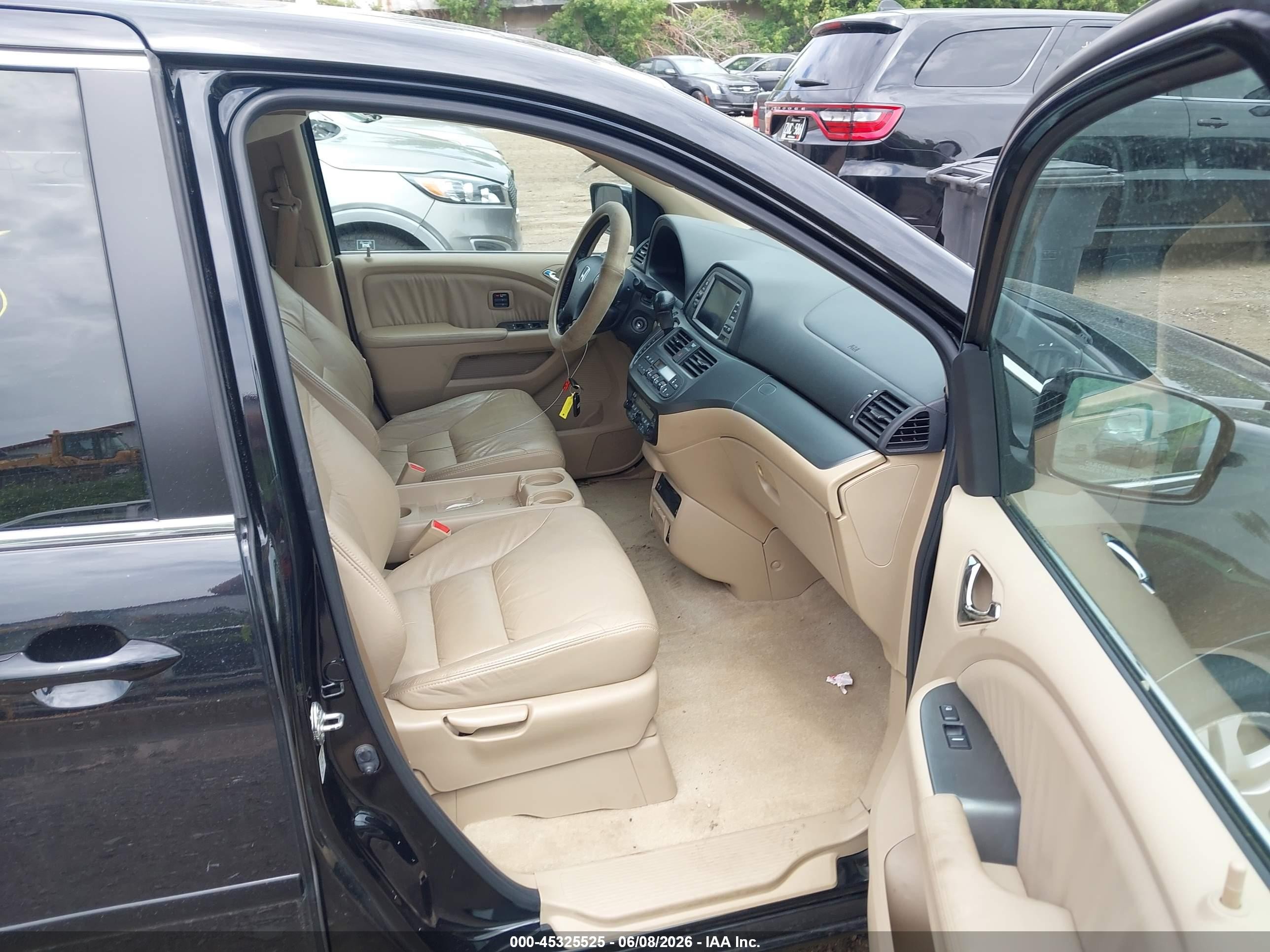 2007 Honda Odyssey Touring Black vin: 5FNRL38897B002092