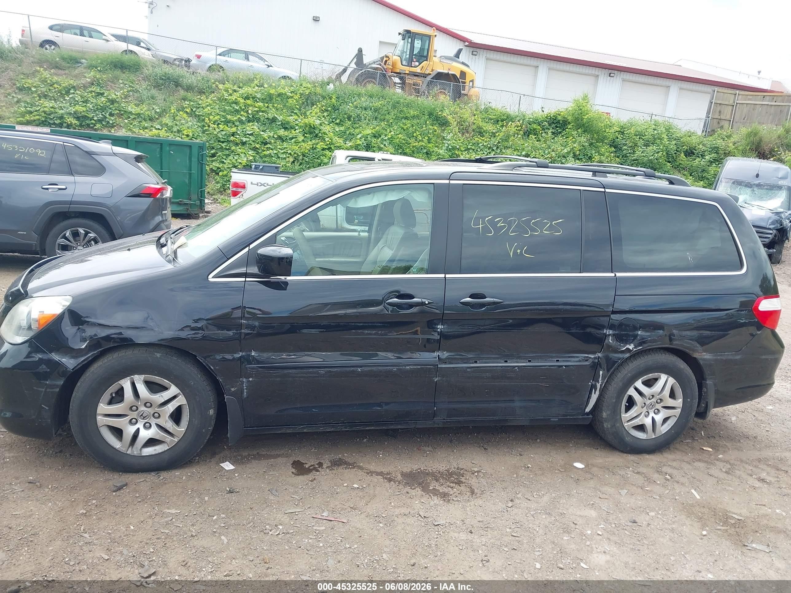 2007 Honda Odyssey Touring Black vin: 5FNRL38897B002092