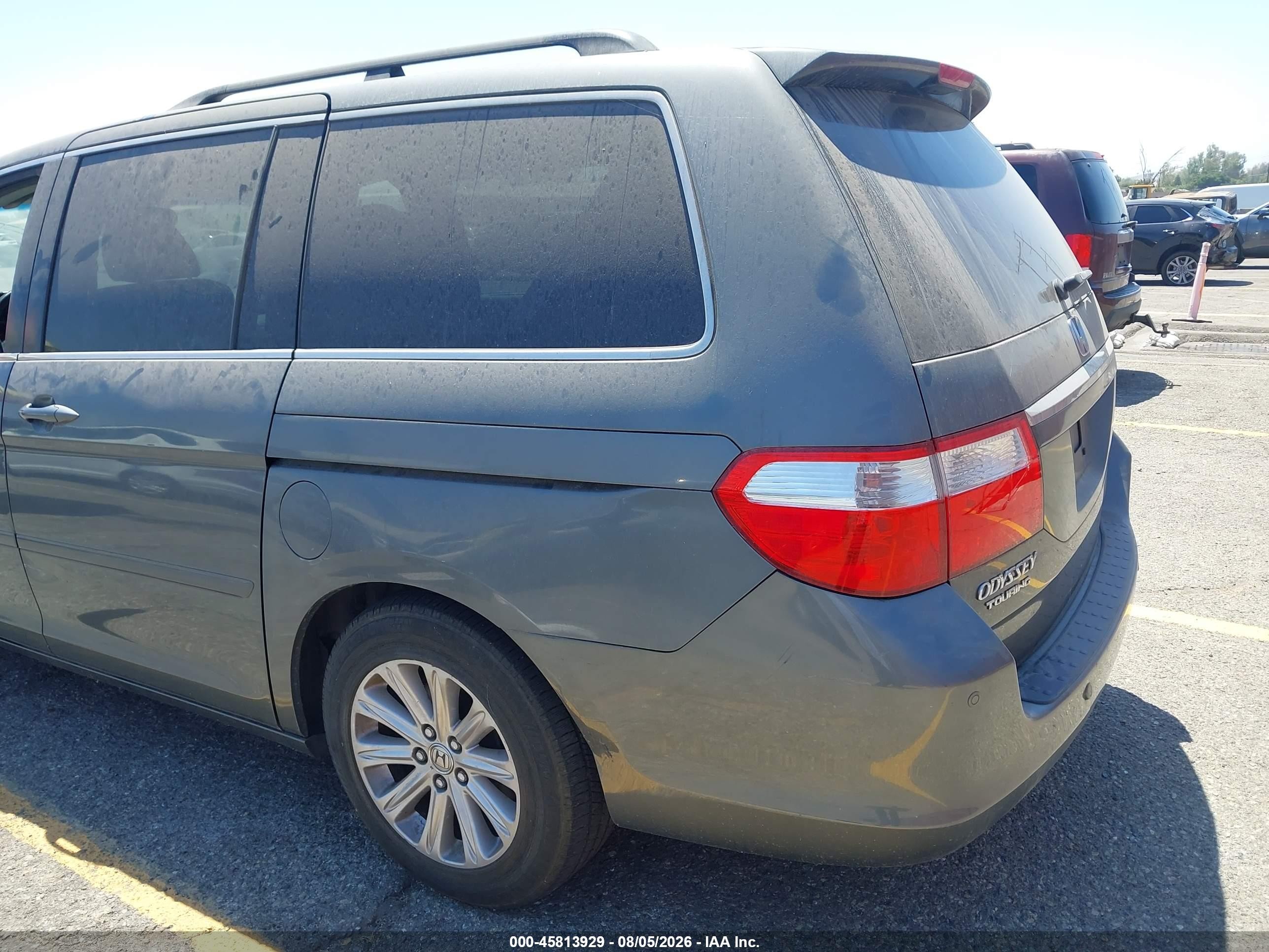 2007 Honda Odyssey Touring Gray vin: 5FNRL38897B003355