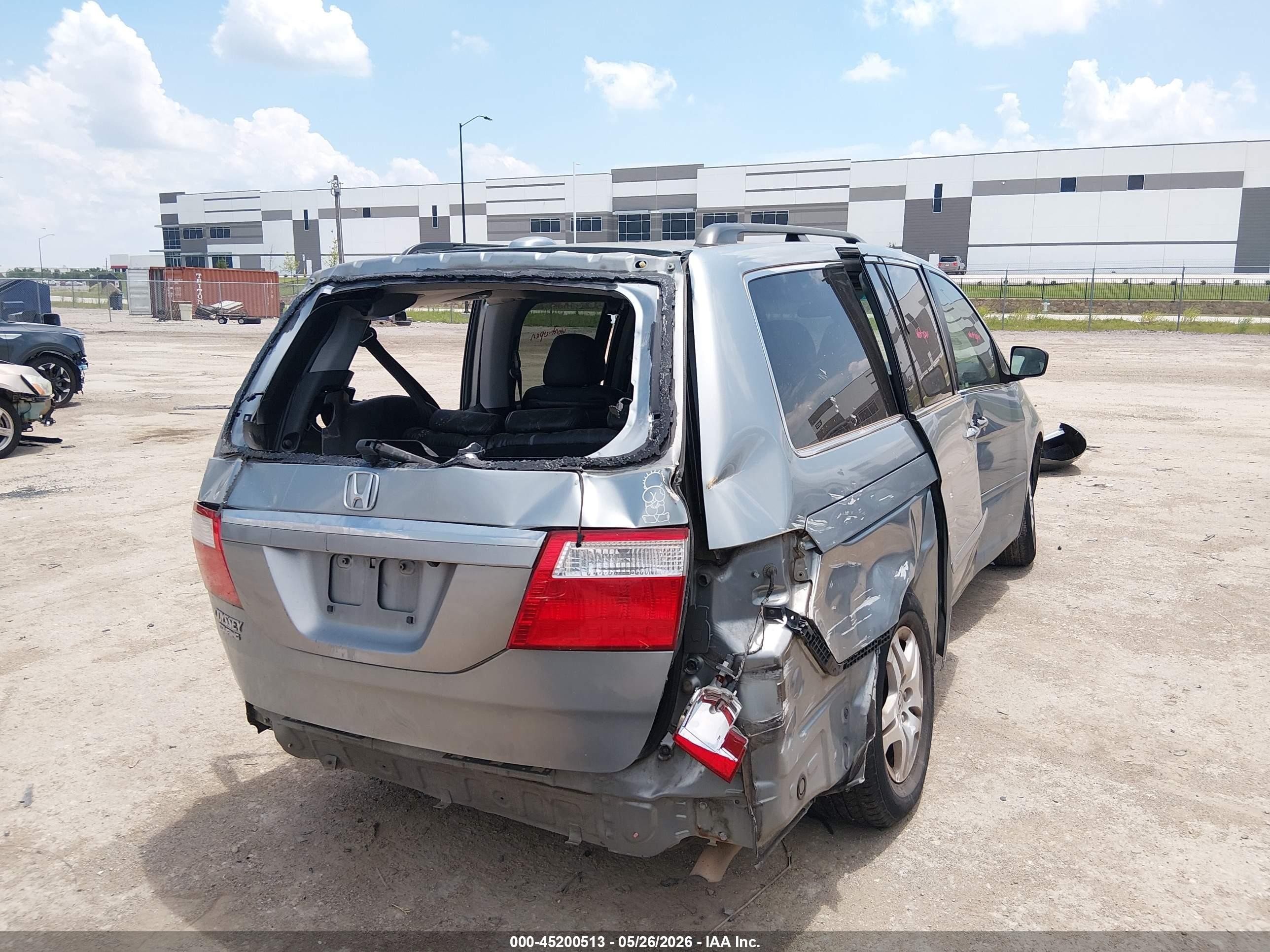 2007 Honda Odyssey Touring Silver vin: 5FNRL38897B089234