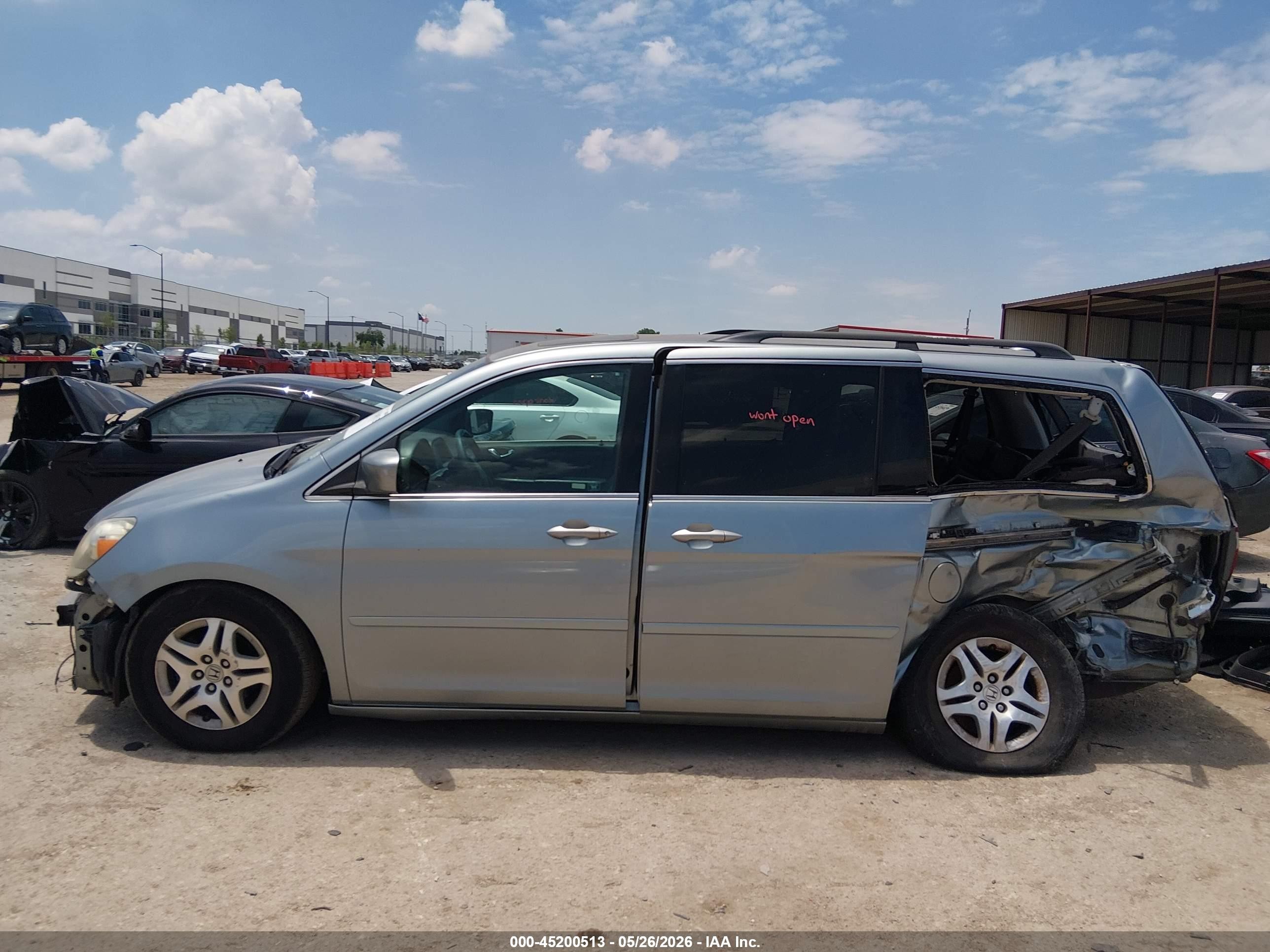 2007 Honda Odyssey Touring Silver vin: 5FNRL38897B089234