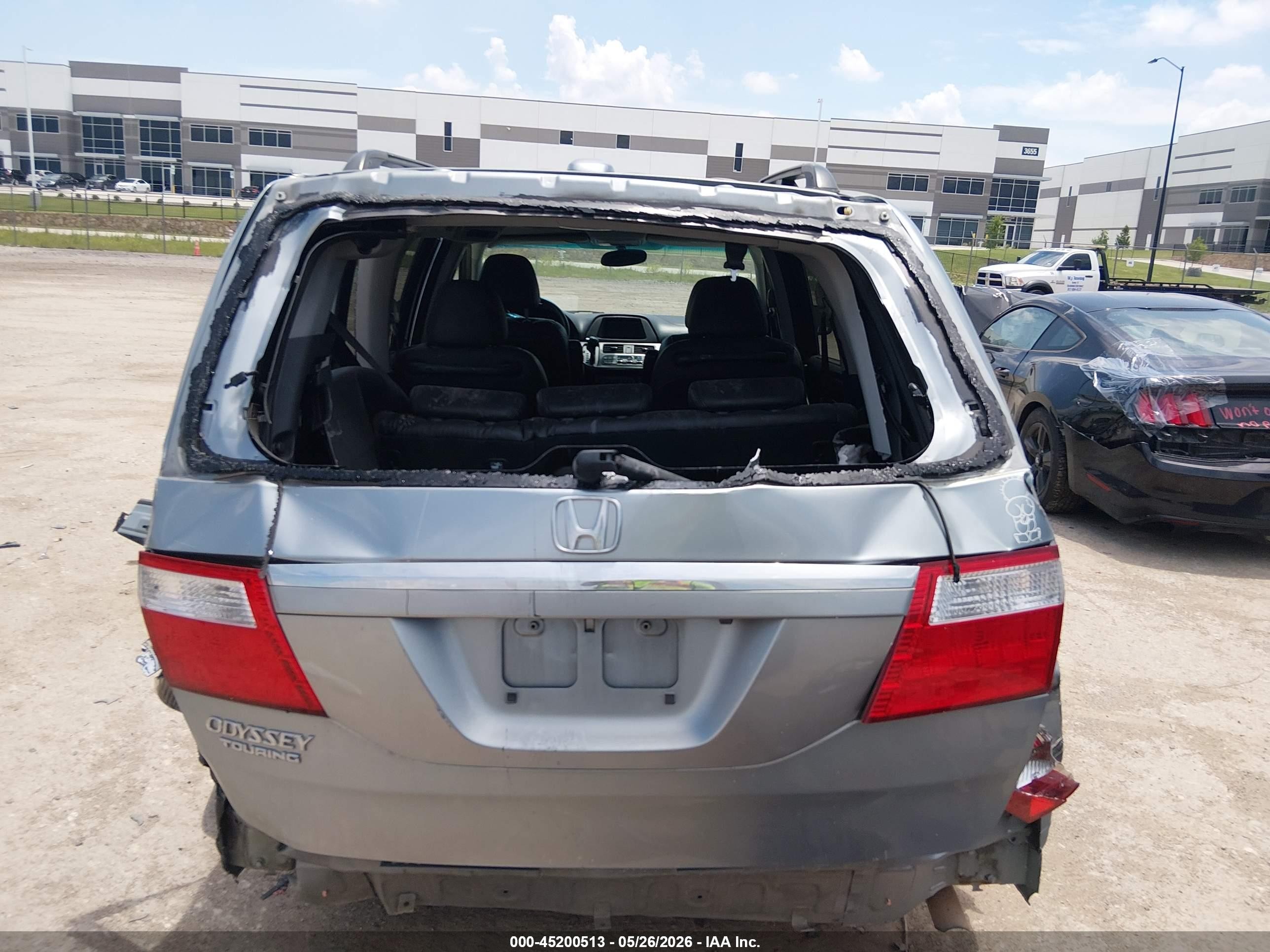 2007 Honda Odyssey Touring Silver vin: 5FNRL38897B089234
