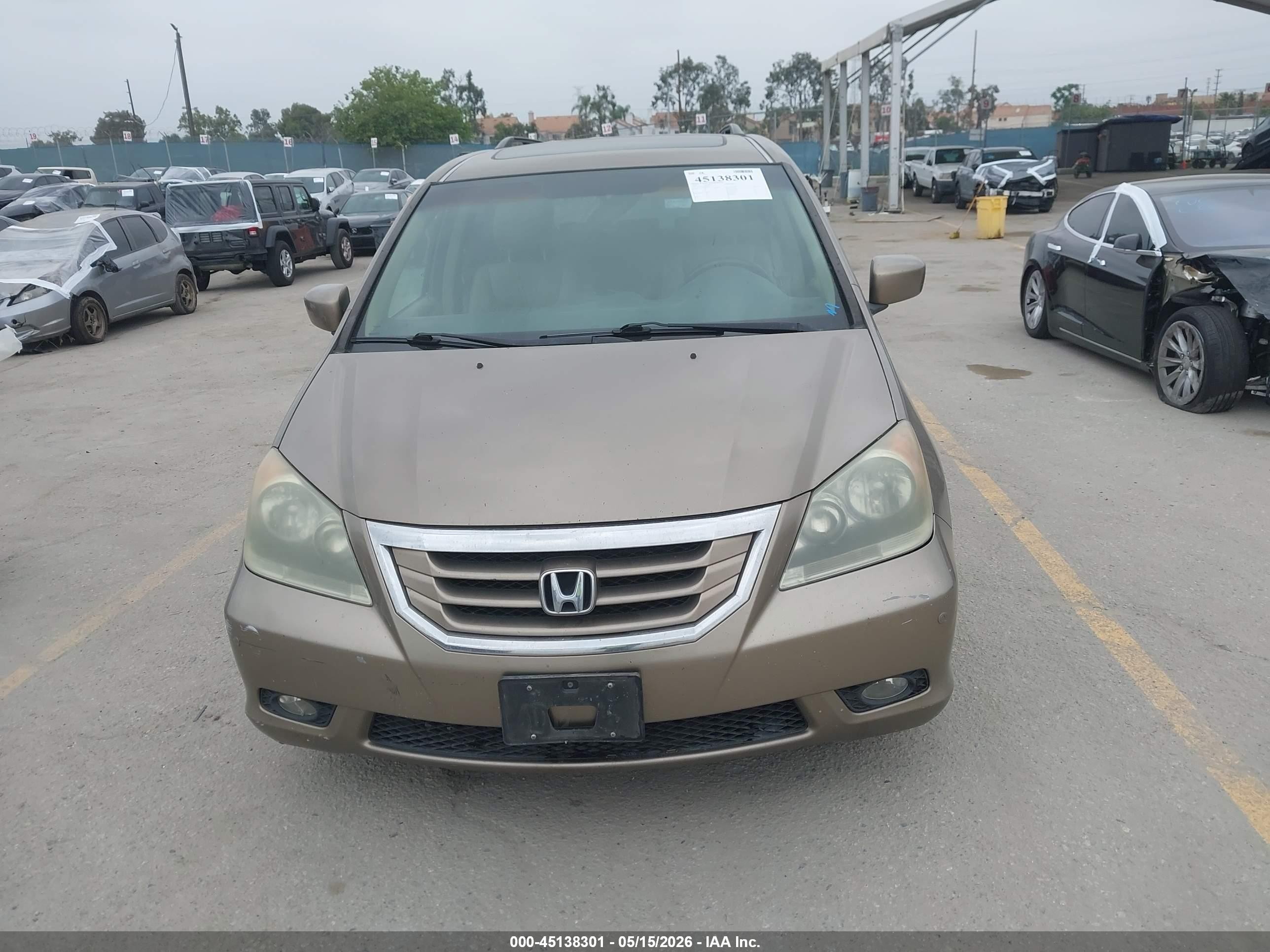 2008 Honda Odyssey Touring Gold vin: 5FNRL38898B044215