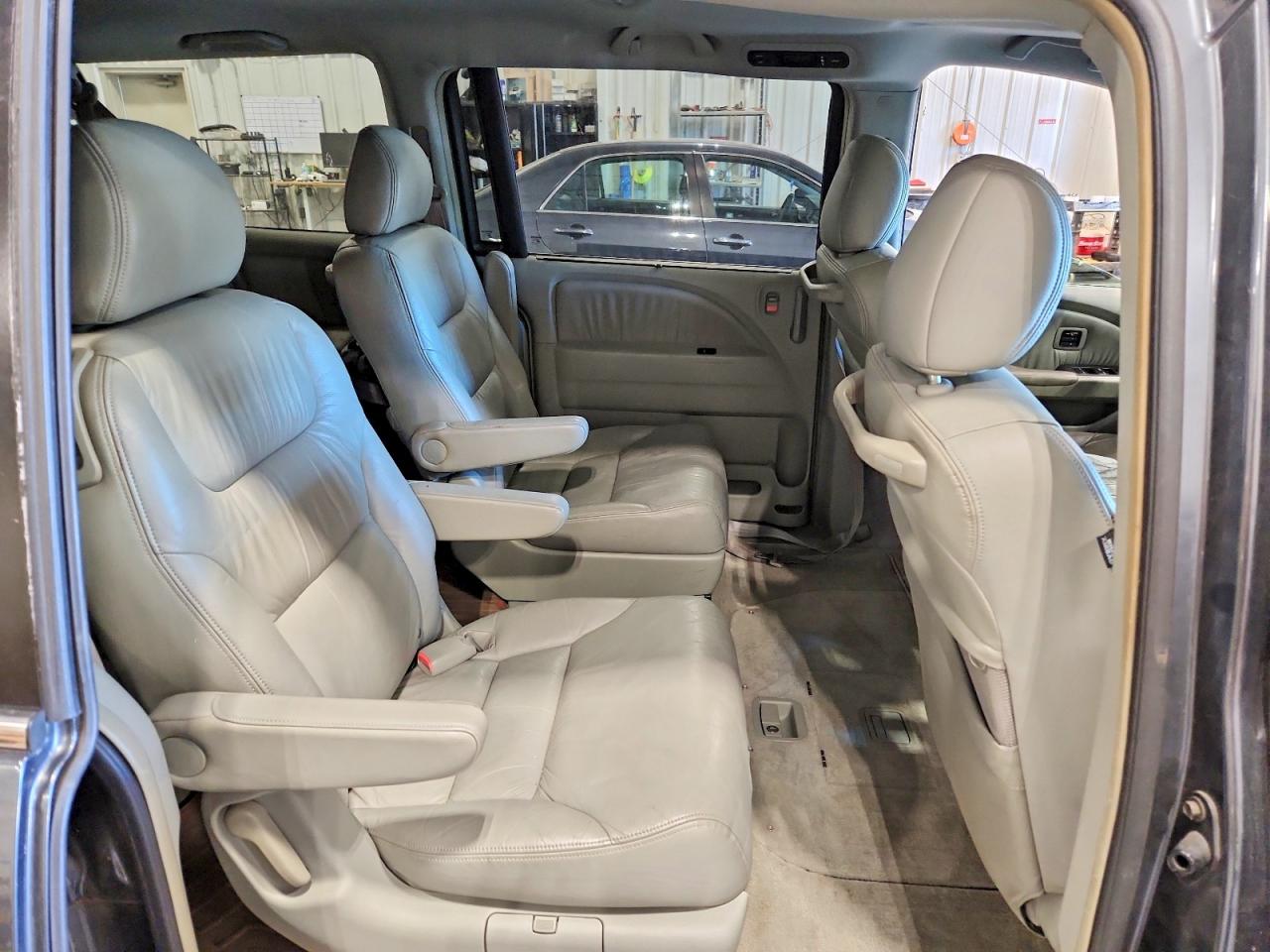2005 Honda Odyssey Touring Blue vin: 5FNRL388X5B006875