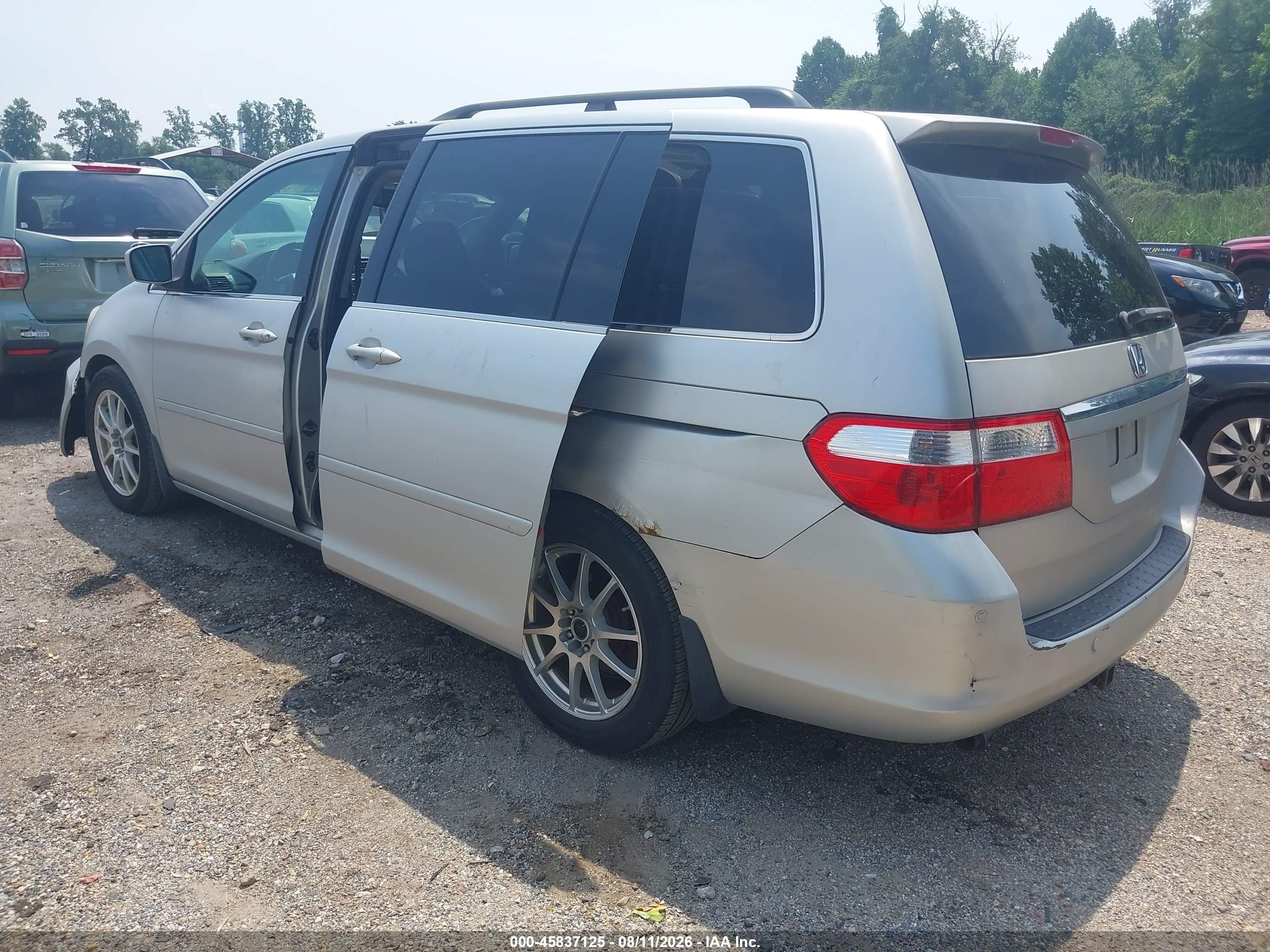 2005 Honda Odyssey Touring Серебряный vin: 5FNRL388X5B097548