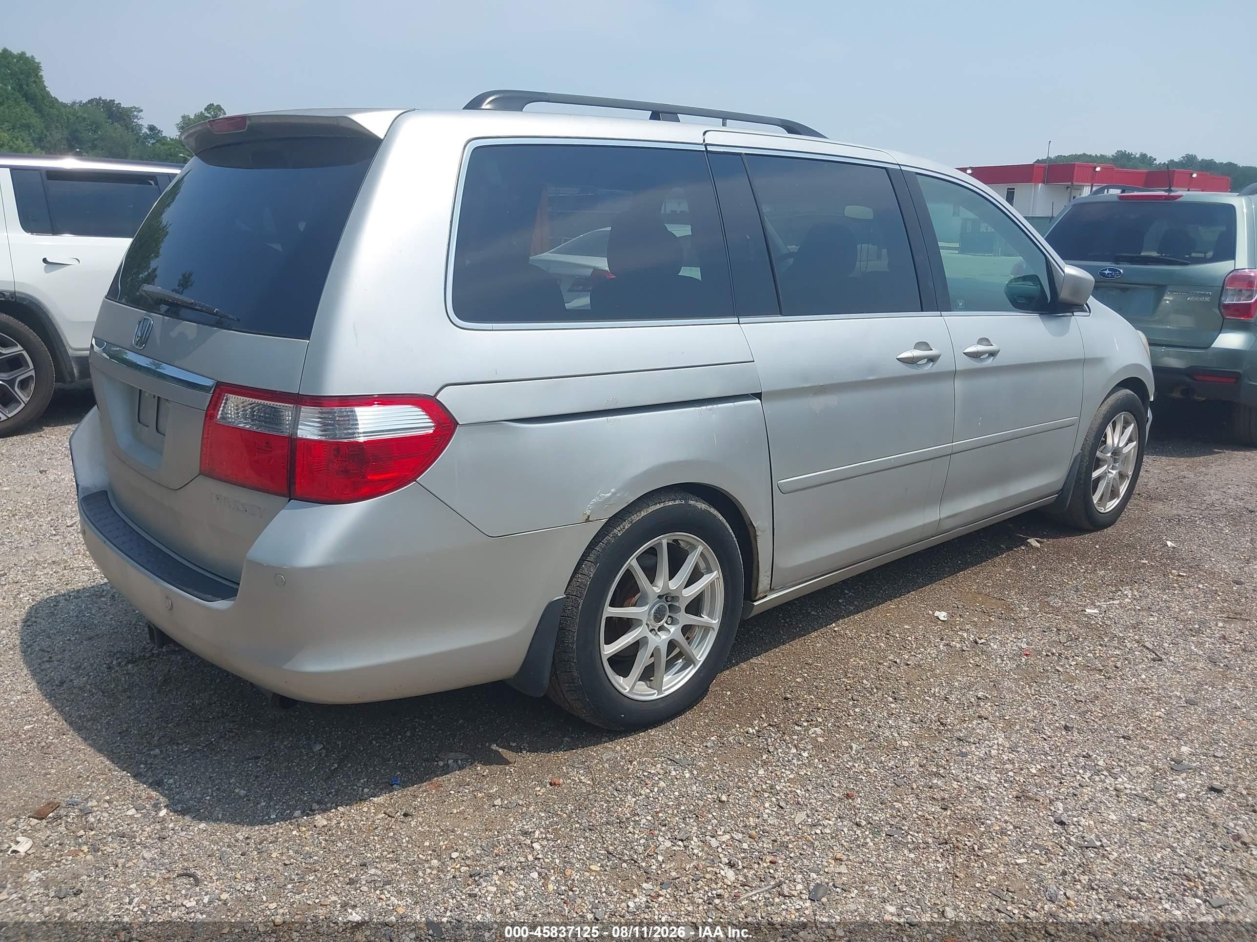 2005 Honda Odyssey Touring Серебряный vin: 5FNRL388X5B097548