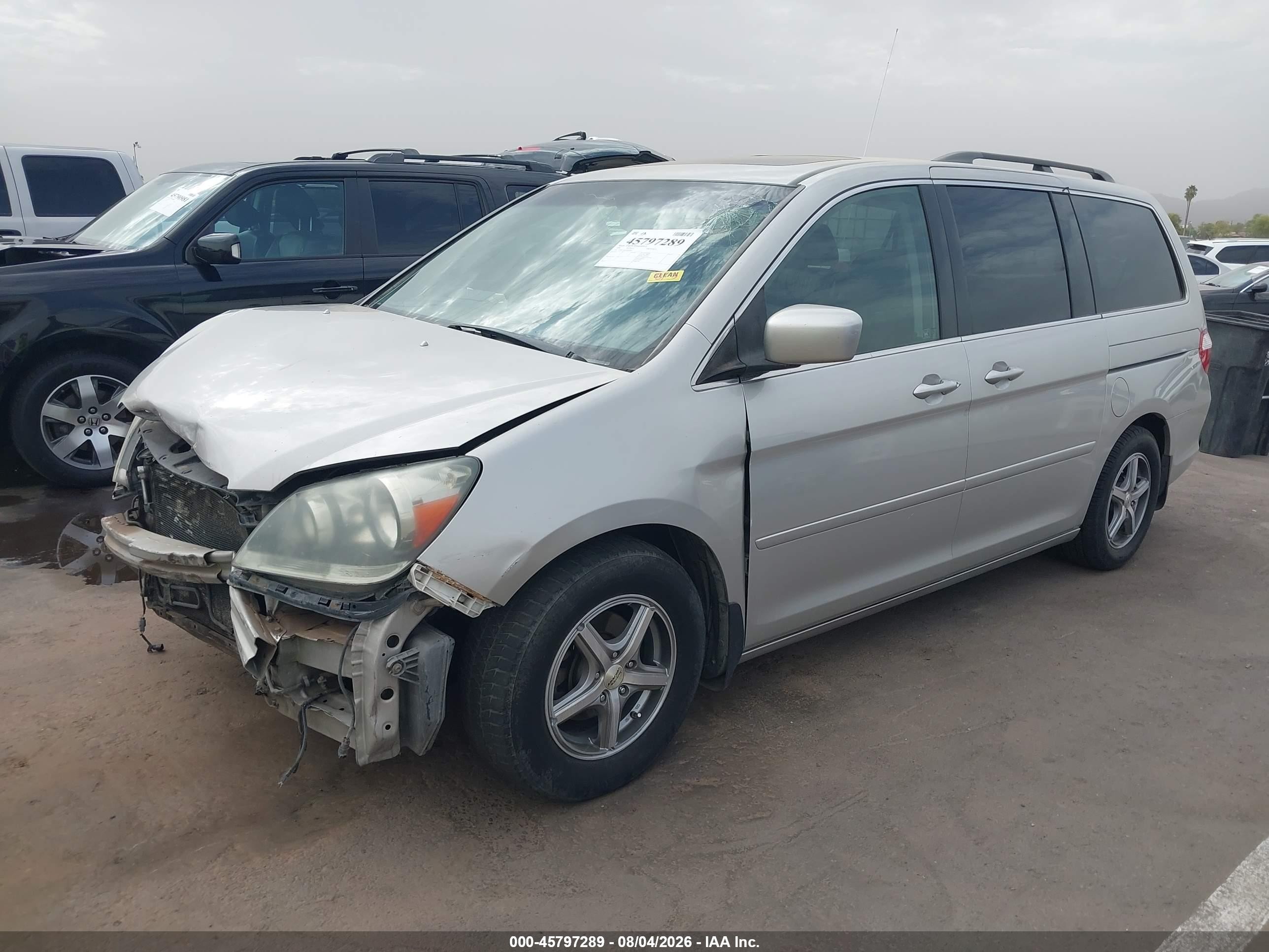 2006 Honda Odyssey Touring Silver vin: 5FNRL388X6B020812
