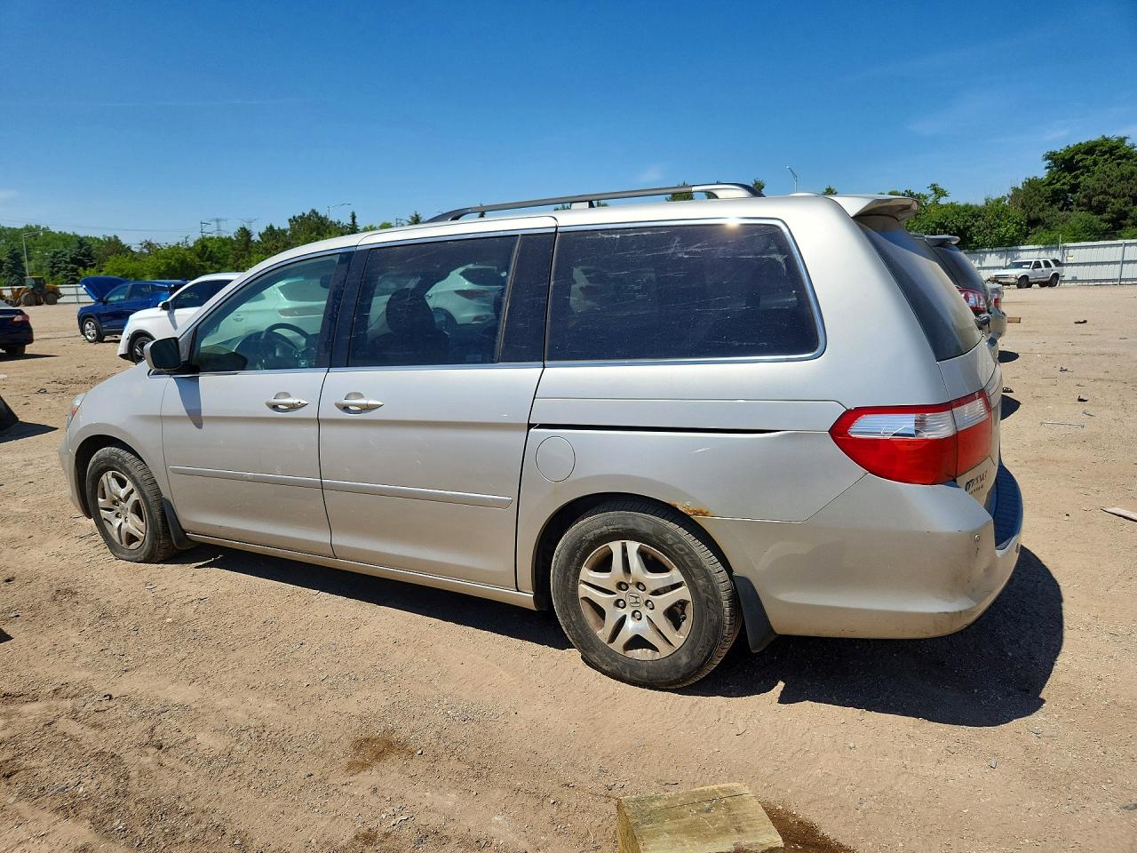 2006 Honda Odyssey Touring Silver vin: 5FNRL388X6B053843