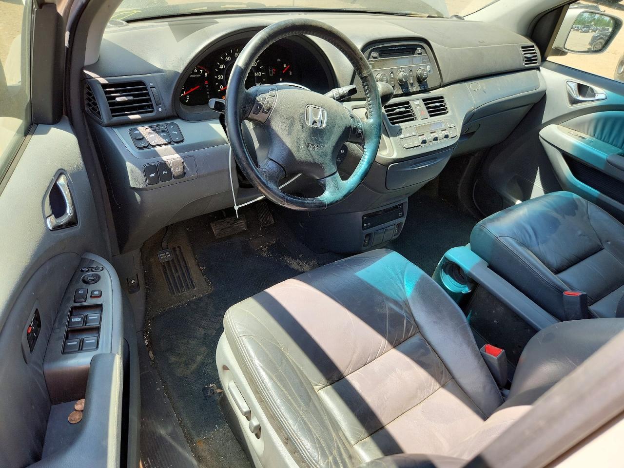 2006 Honda Odyssey Touring Silver vin: 5FNRL388X6B053843