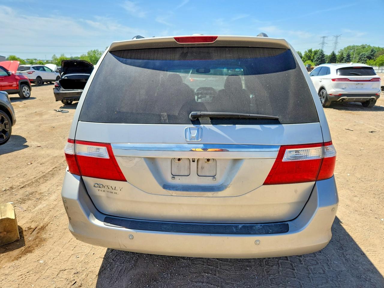 2006 Honda Odyssey Touring Silver vin: 5FNRL388X6B053843