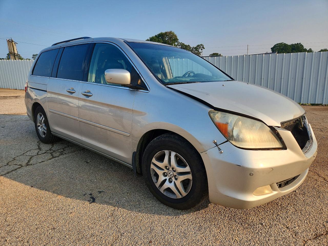 2006 Honda Odyssey Touring Silver vin: 5FNRL388X6B509016