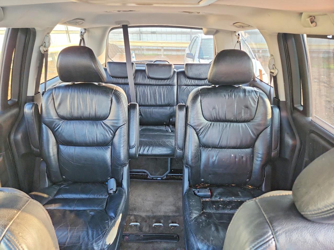 2006 Honda Odyssey Touring Silver vin: 5FNRL388X6B509016
