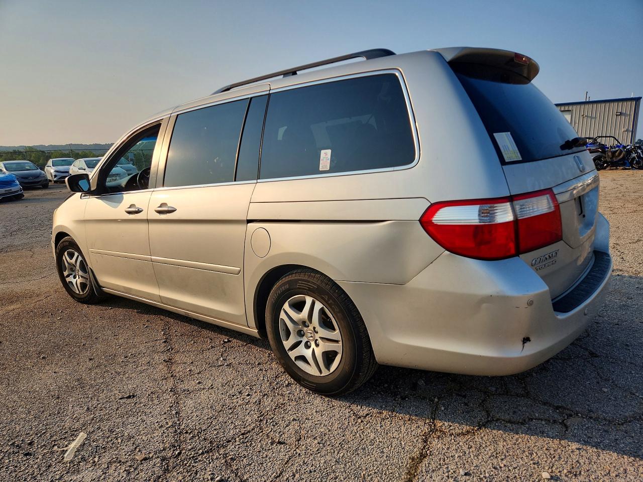 2006 Honda Odyssey Touring Silver vin: 5FNRL388X6B509016