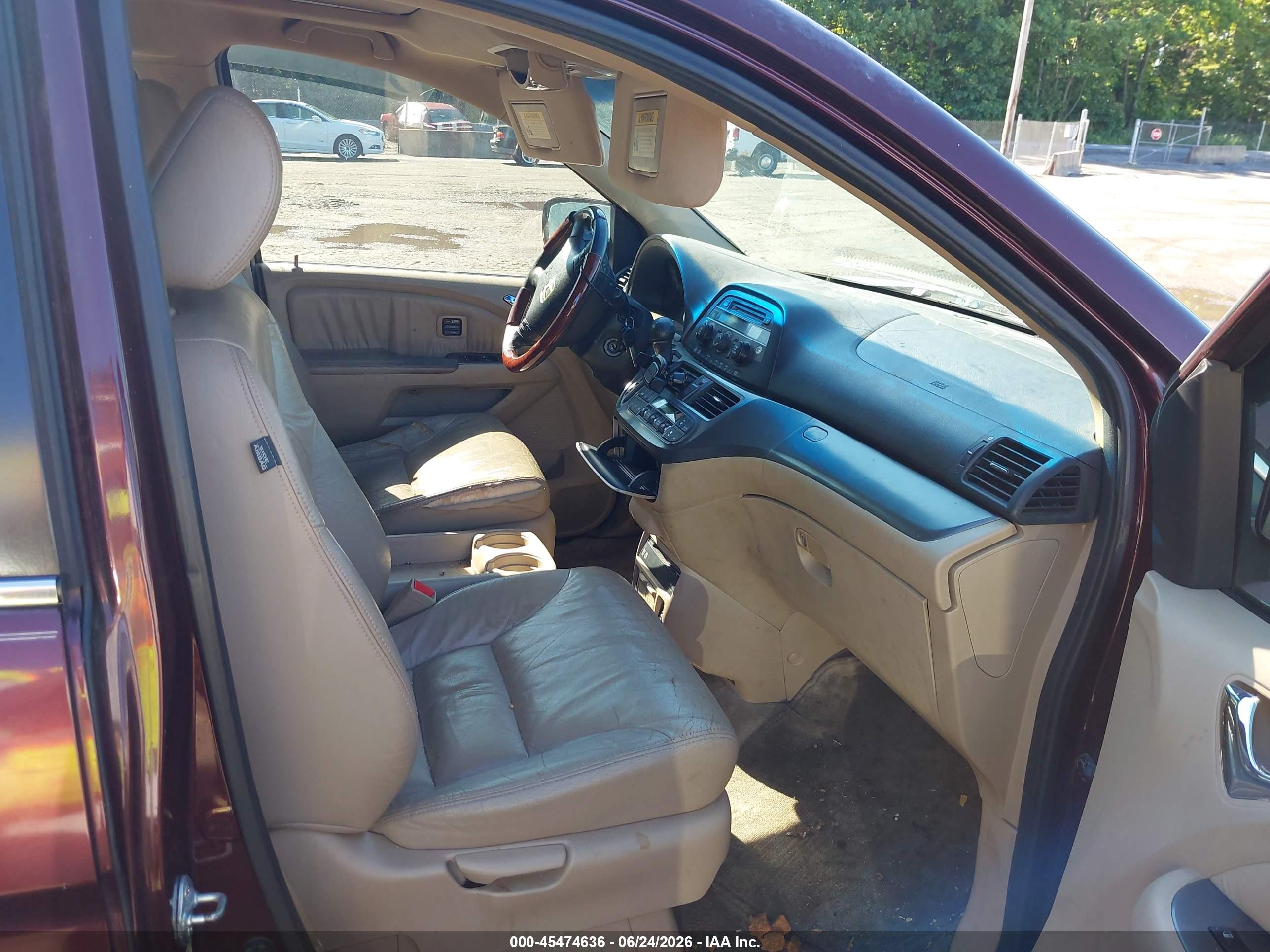 2007 Honda Odyssey Touring Burgundy vin: 5FNRL388X7B048238