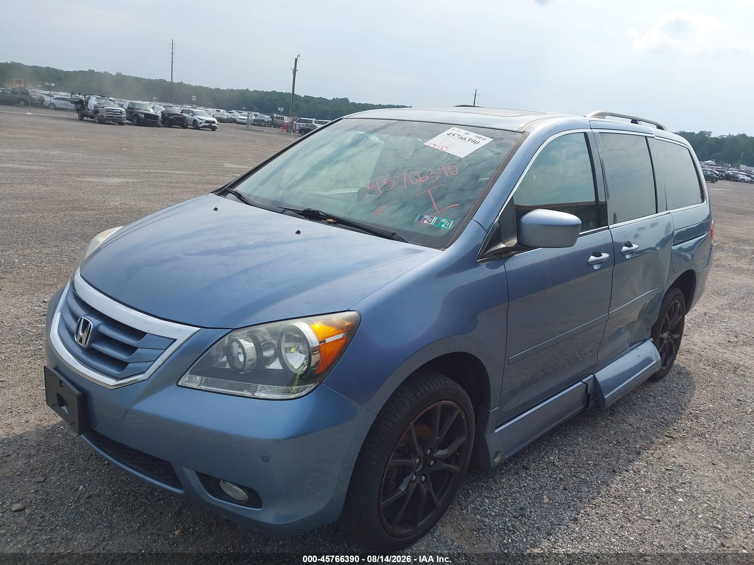 2008 Honda Odyssey Touring Blue vin: 5FNRL388X8B003205